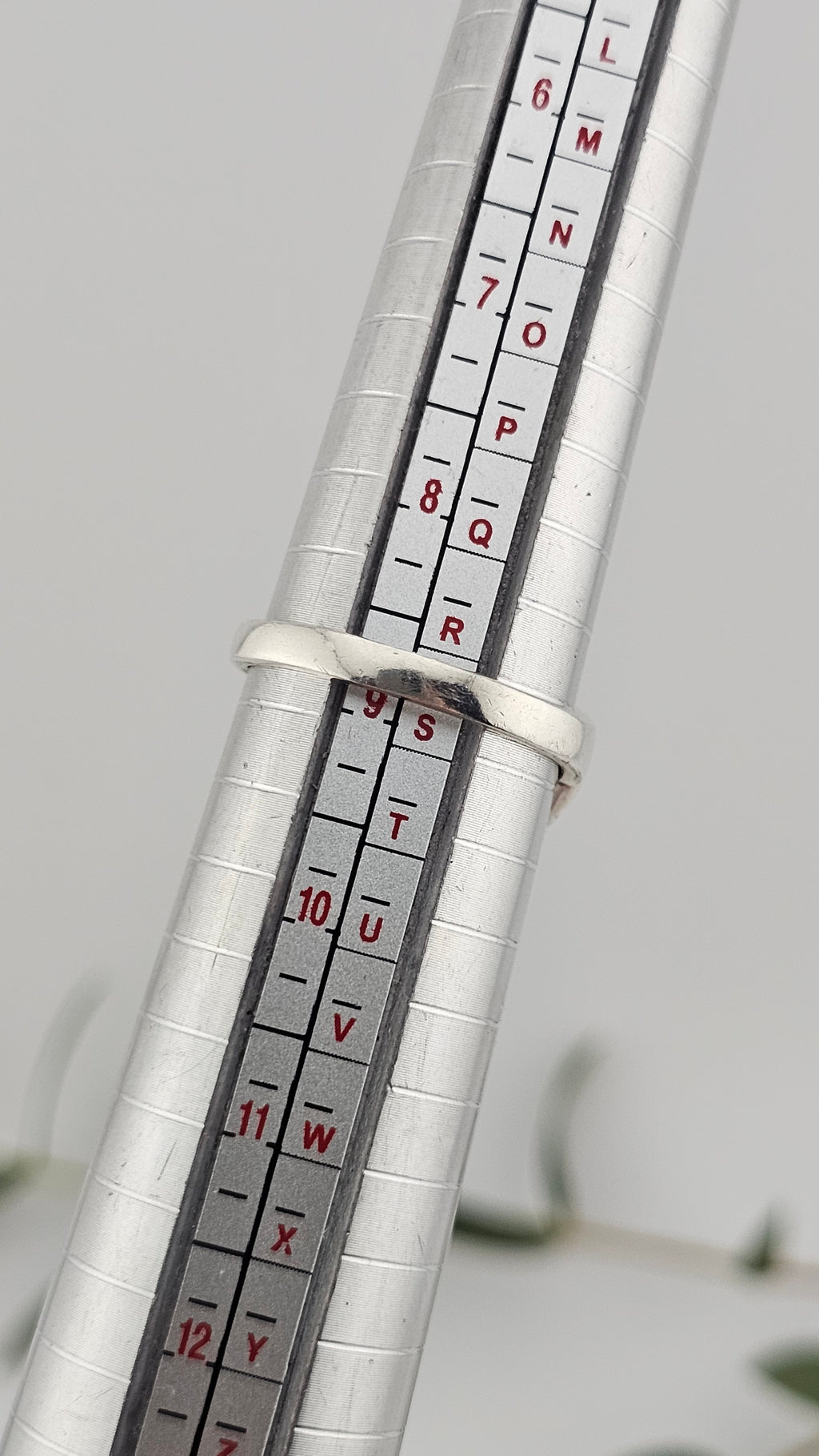 925 Sterling Silver Ring Featuring Green Onyx and Marcasites Gemstones , size R