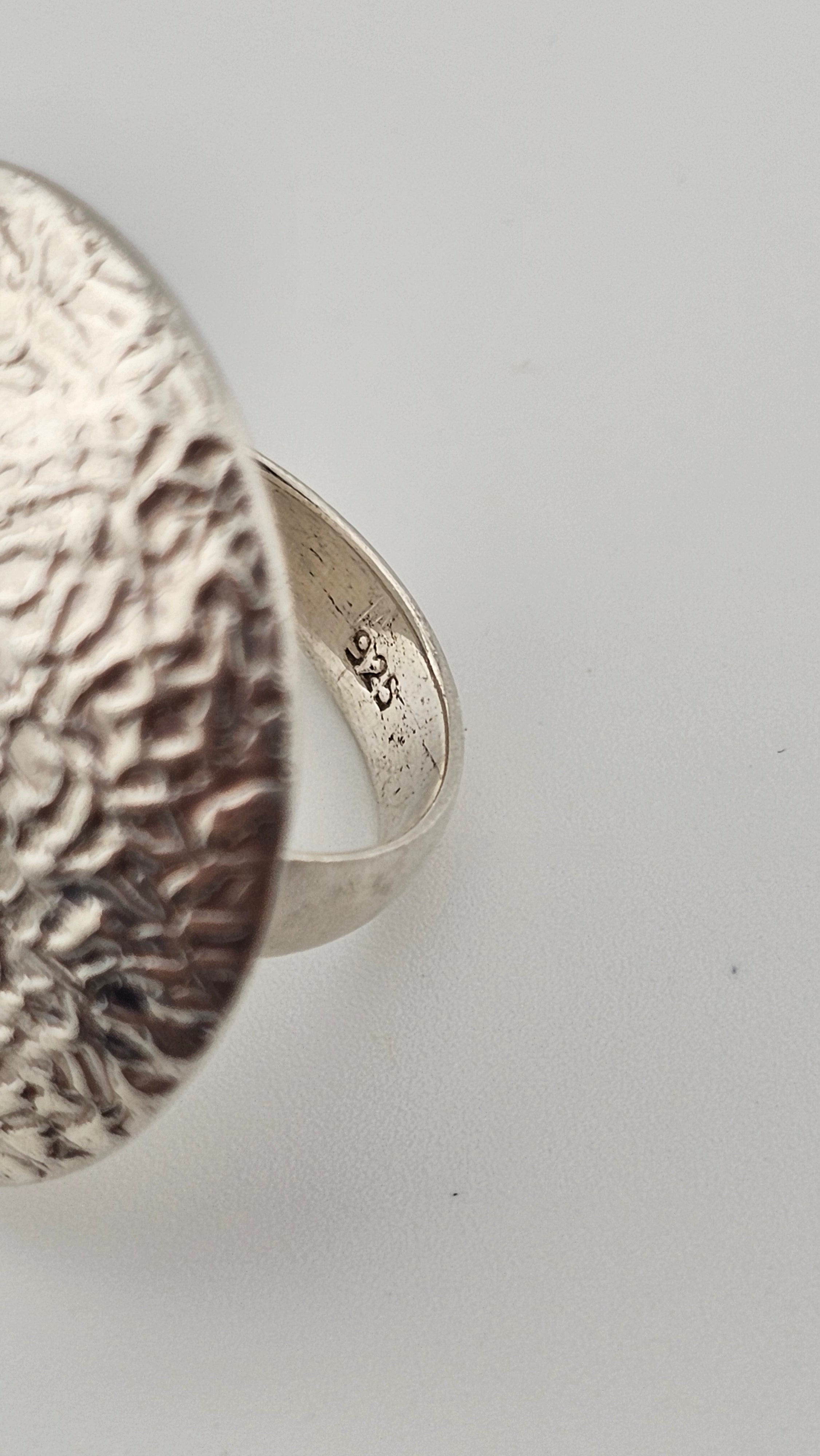 925 Sterling Silver Large,Round, Textured Statement Ring,size O 1/2