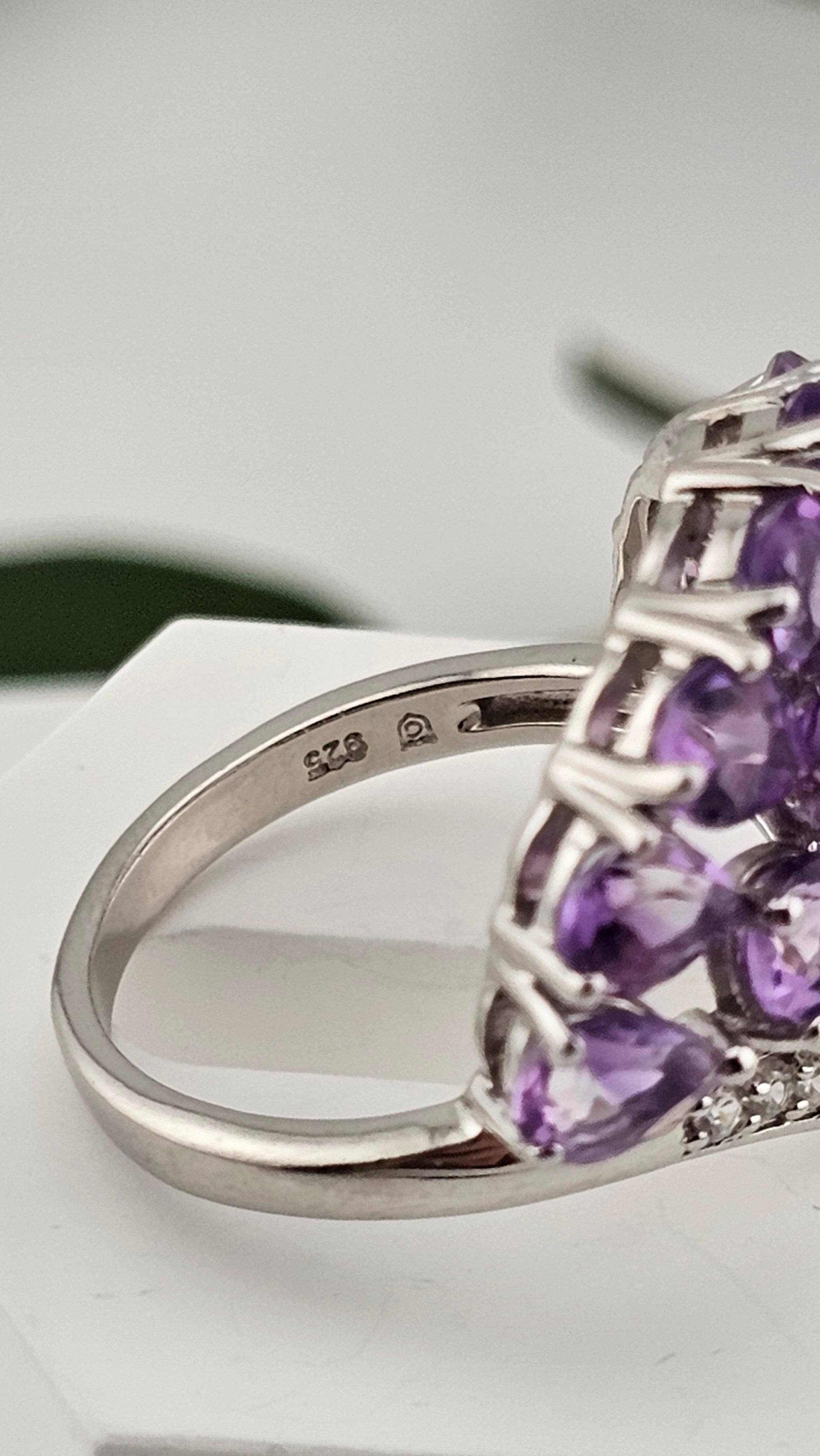 Preloved 925 Sterling Silver Ring set with Natural Amethyst and Clear Zirconia