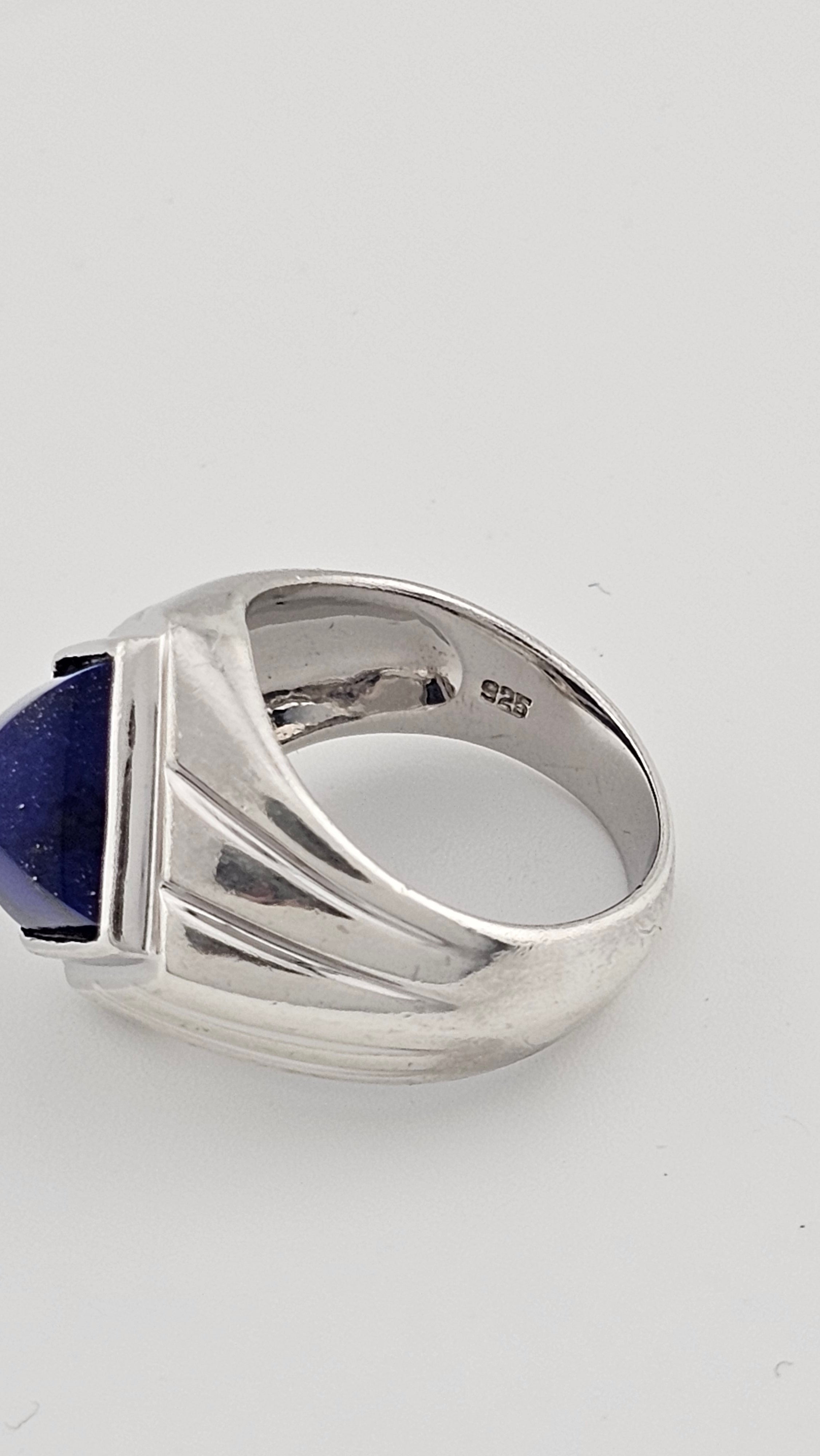 925 Sterling Silver Ring Featuring Natural Lapis Lazuli Gemstone, size M 1/2