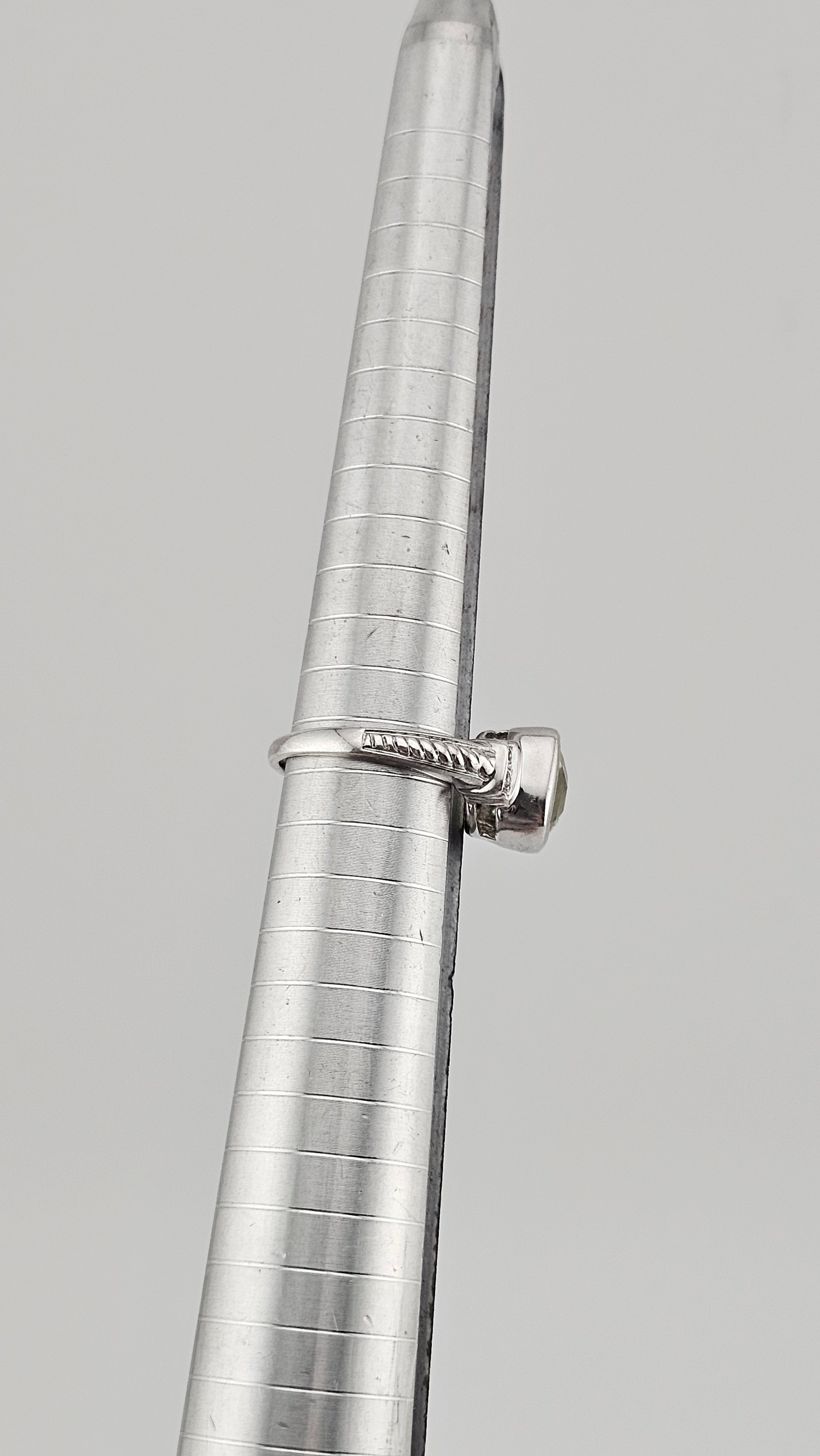 925 Sterling Ring set with Natural Lemon Quartz, size M 1/2