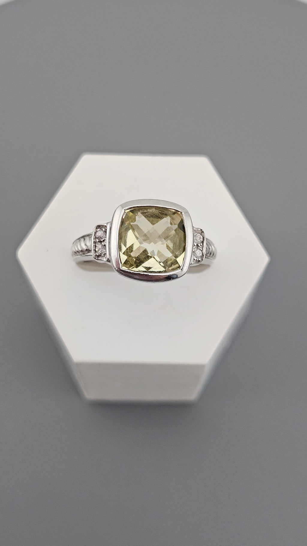 925 Sterling Ring set with Natural Lemon Quartz, size M 1/2