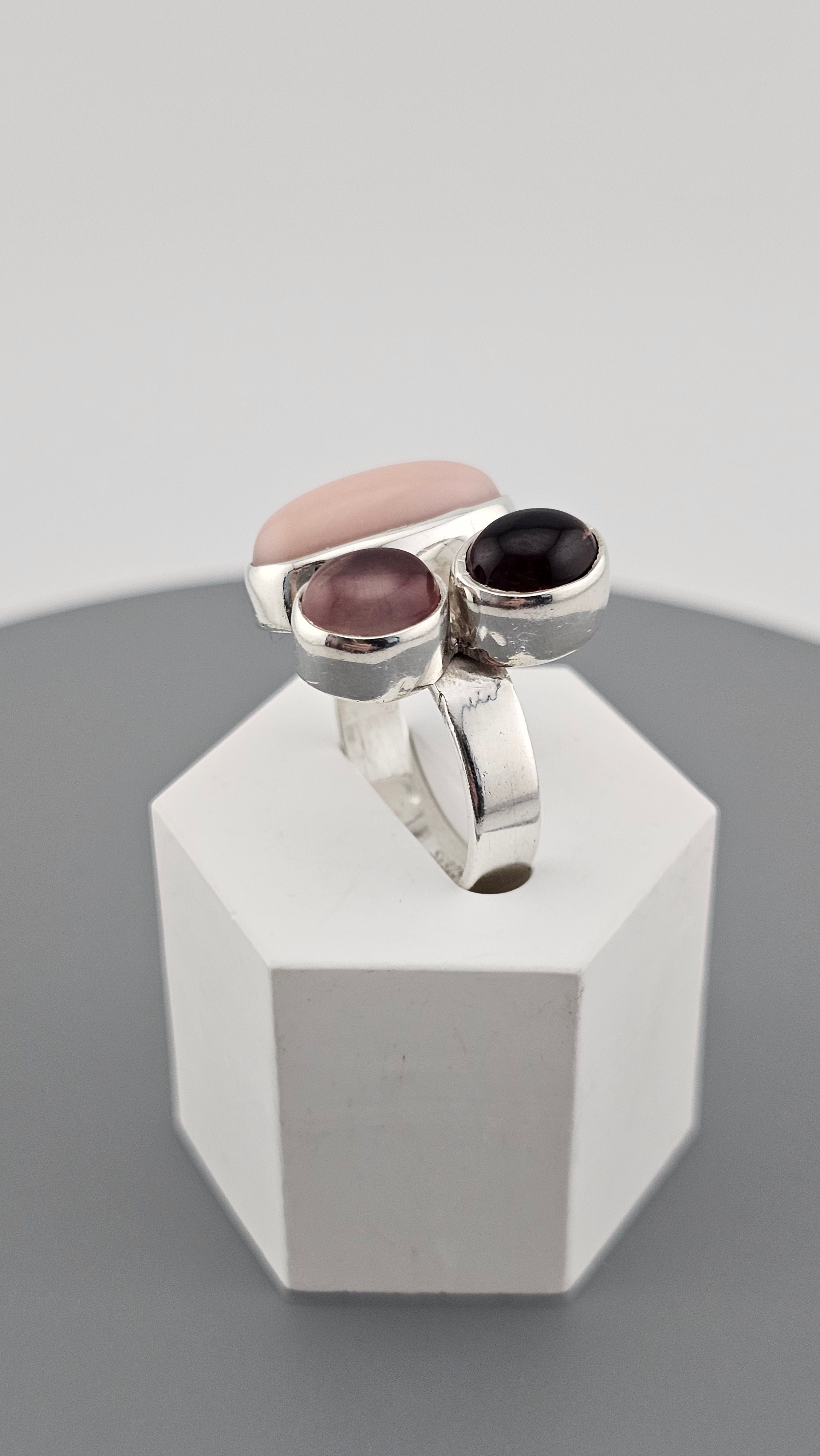 925 Sterling Silver Ring Featuring Multicoloured Gemstones, size N 1/2