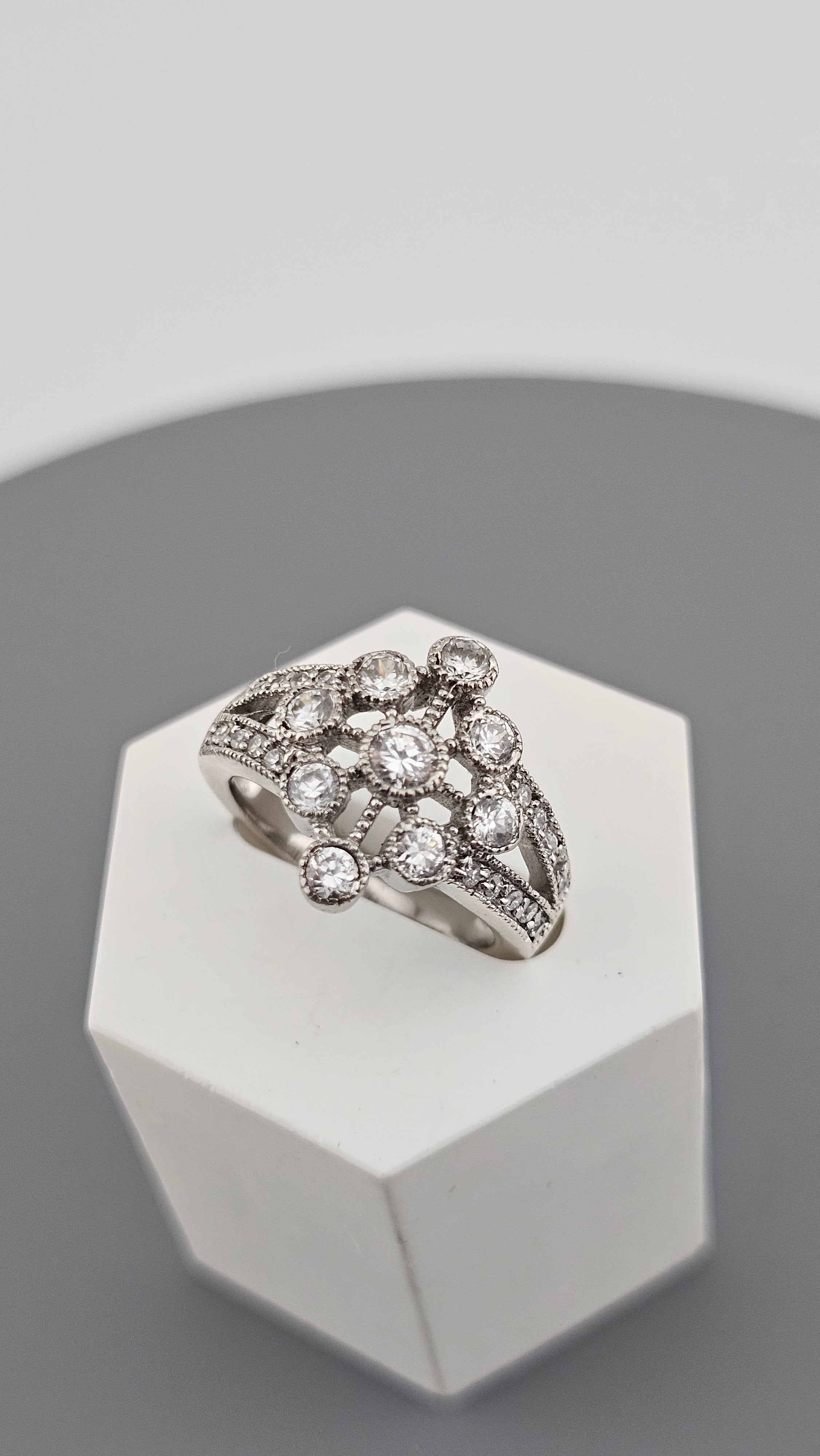 925 Sterling Silver Art Deco Style Cluster Ring , size K 1/2
