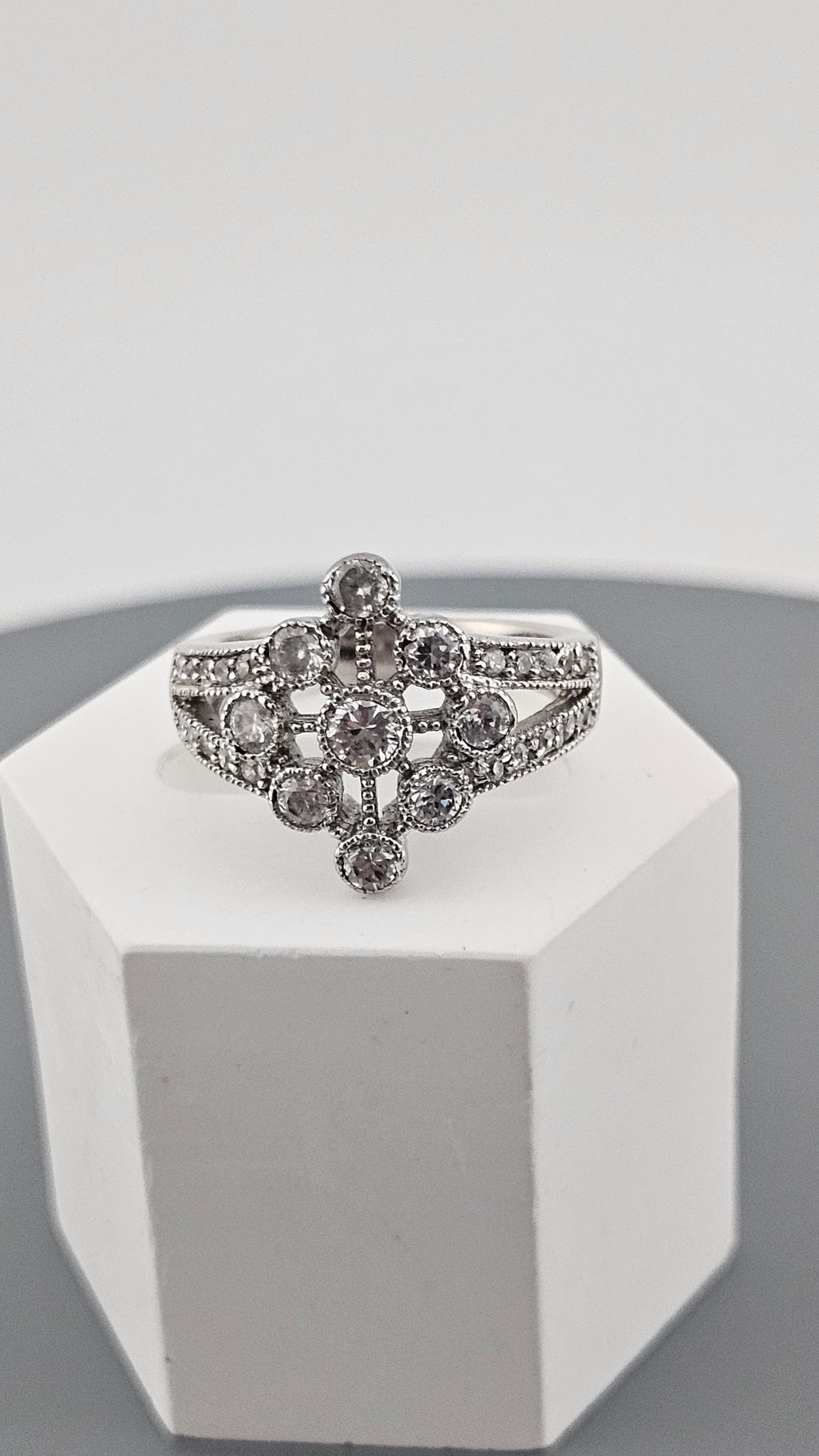 925 Sterling Silver Art Deco Style Cluster Ring , size K 1/2