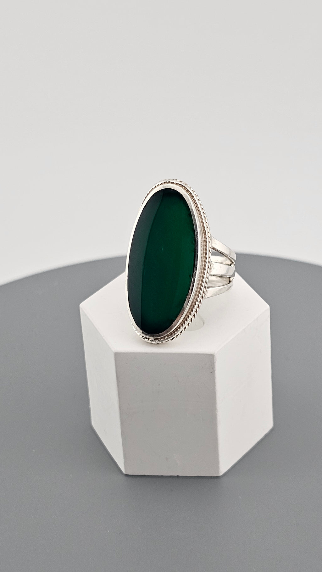 925 Sterling Silver Statement Ring set with Natural Green Onyx,size O