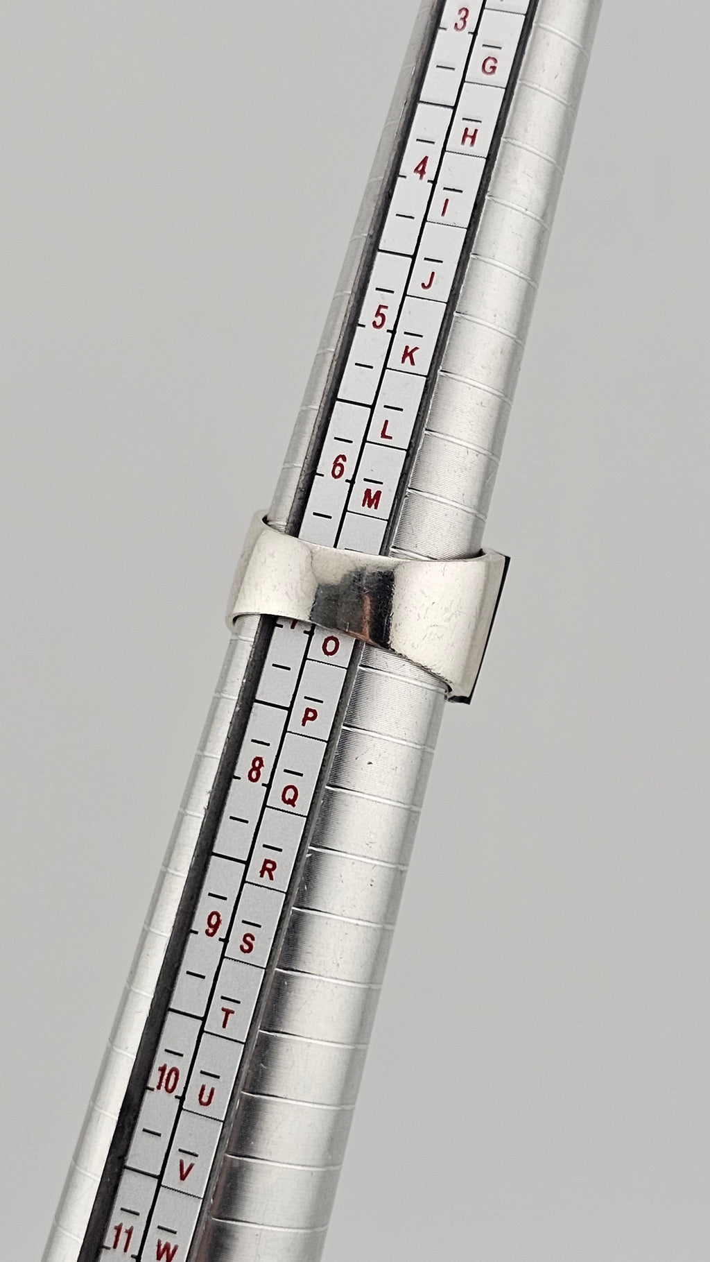 925 Sterling Silver Wide Band Ring Featuring Black Onyx and Marcasites, M 1/2