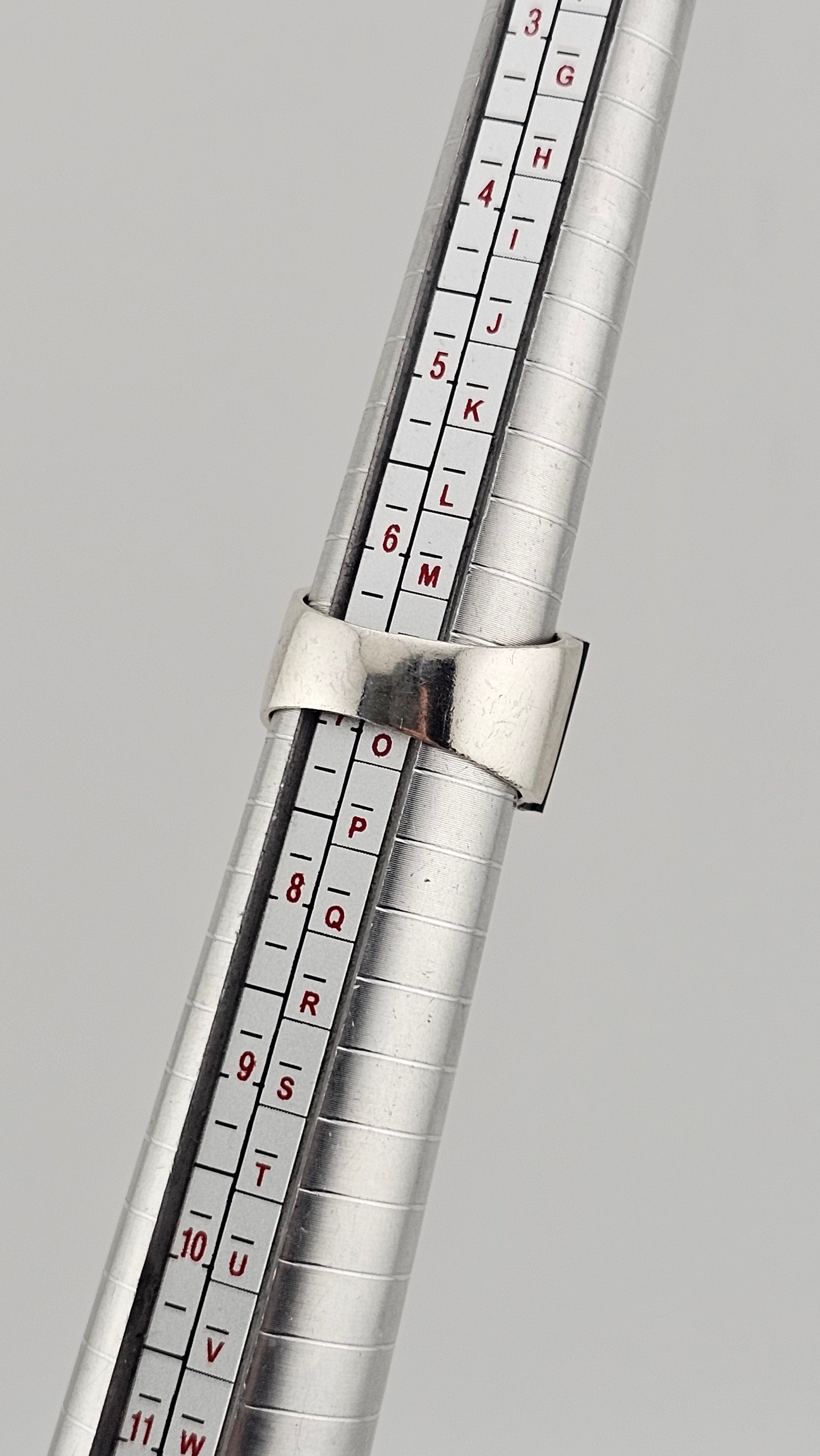 925 Sterling Silver Wide Band Ring Featuring Black Onyx and Marcasites, M 1/2