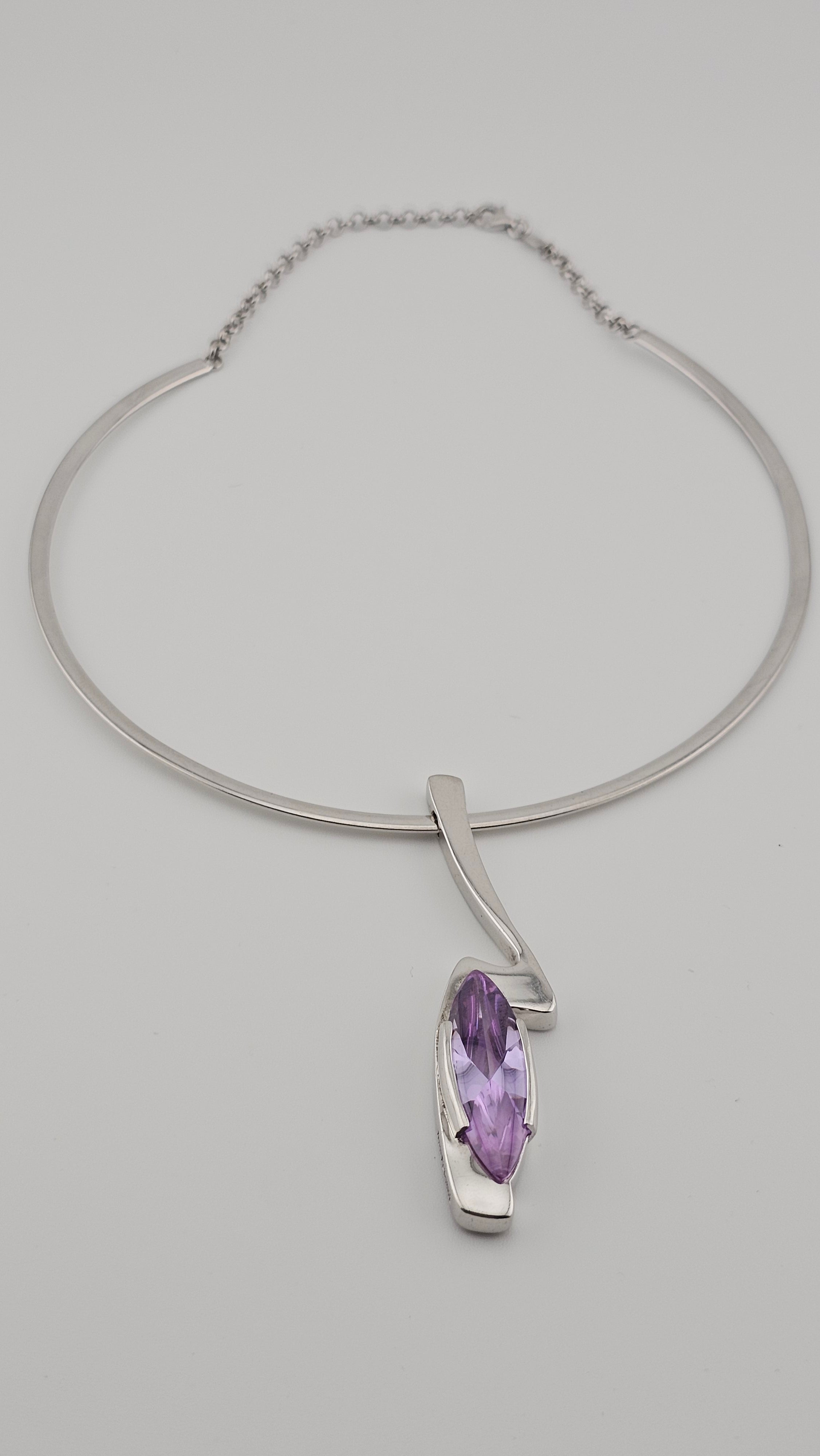 Vintage 925 Sterling Silver NuoveGioie Pendant on Collar Necklace