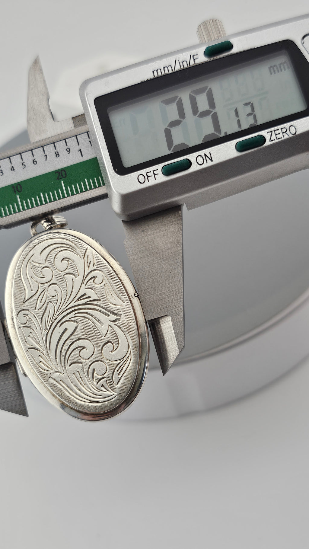 Vintage 925 Sterling Silver Large Oval Locket pendant