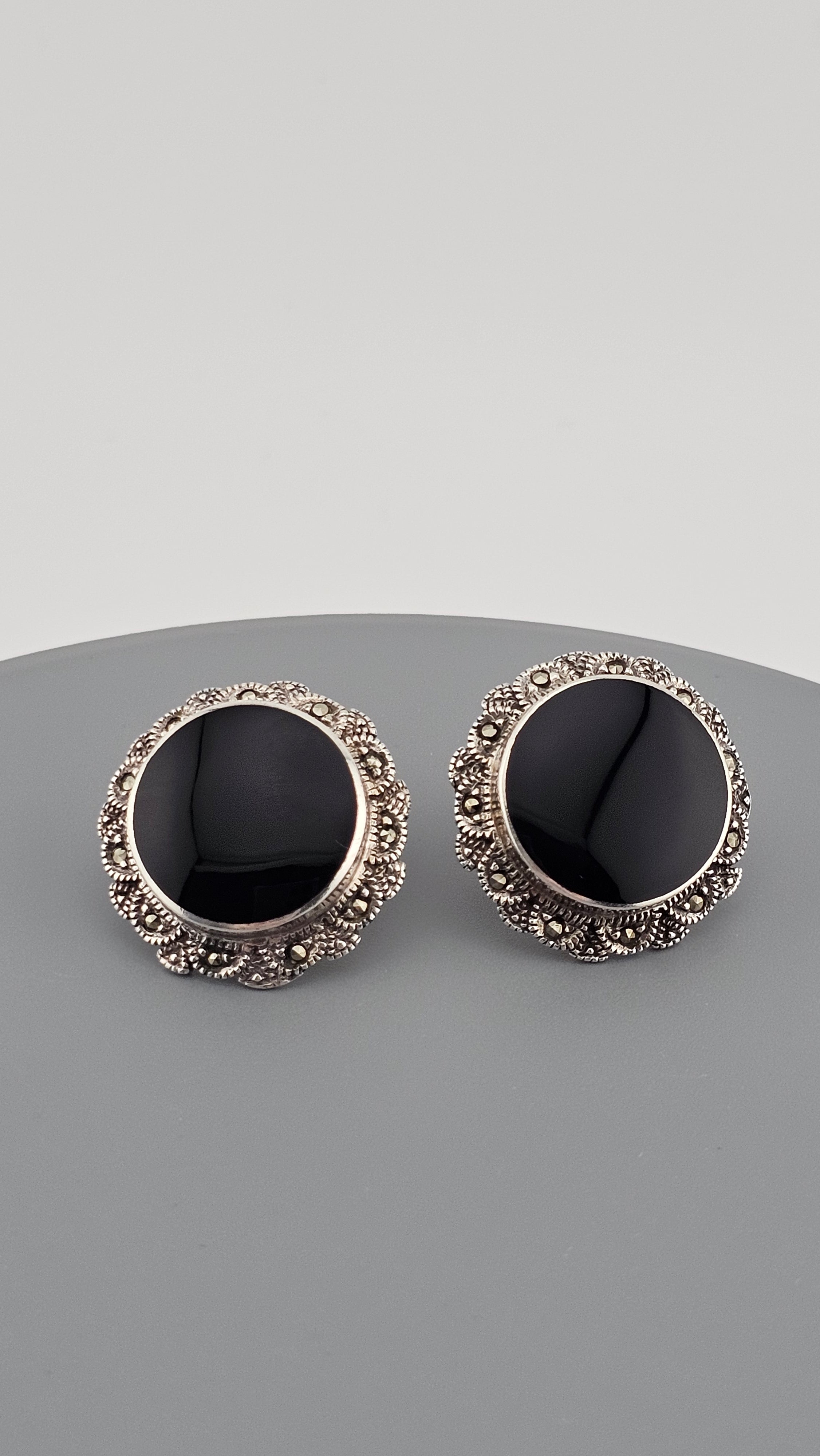 Vintage 925 Sterling Silver Large Round Stud Earrings set with Black Onyx & Marcasites