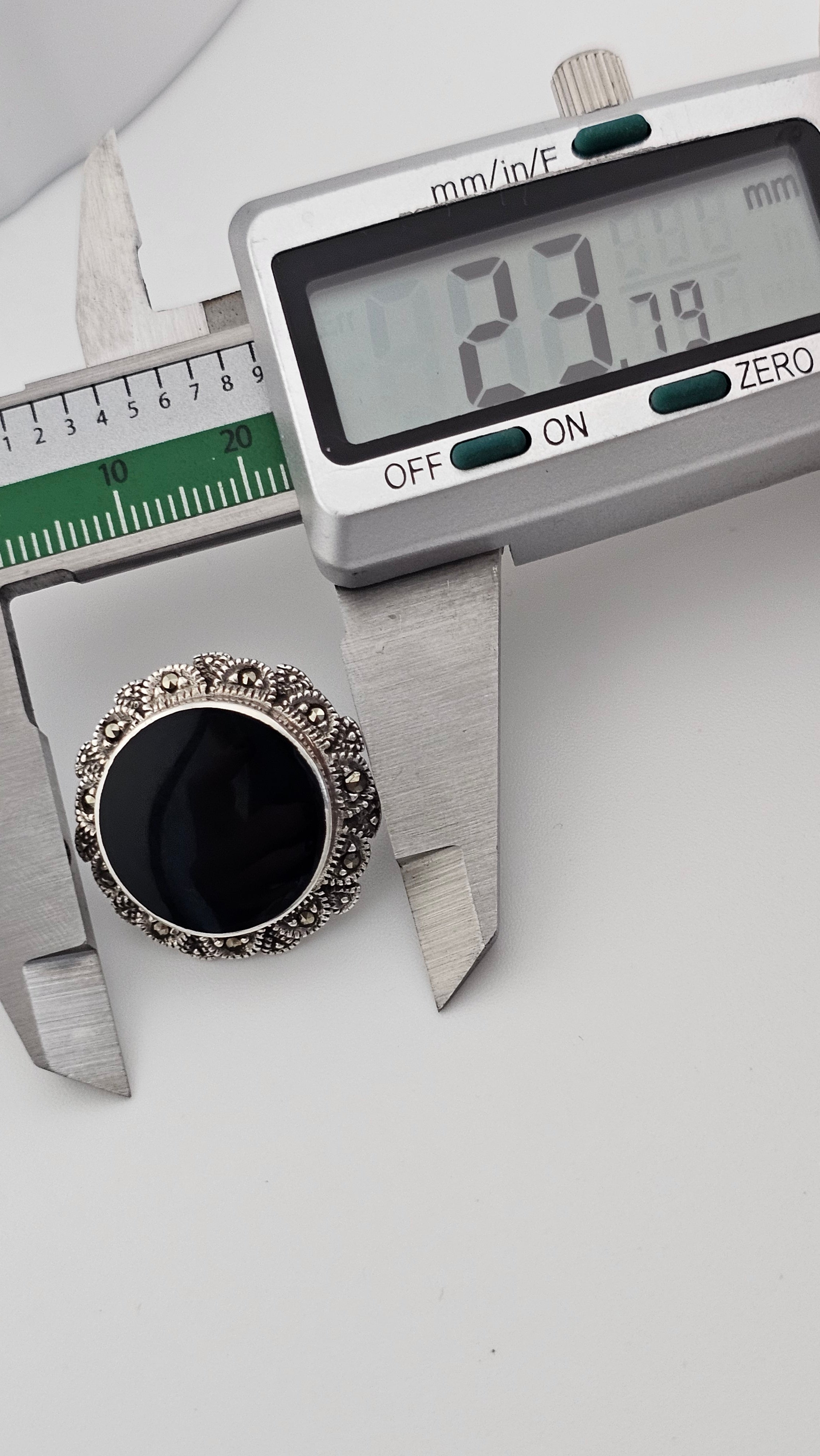 Vintage 925 Sterling Silver Large Round Stud Earrings set with Black Onyx & Marcasites