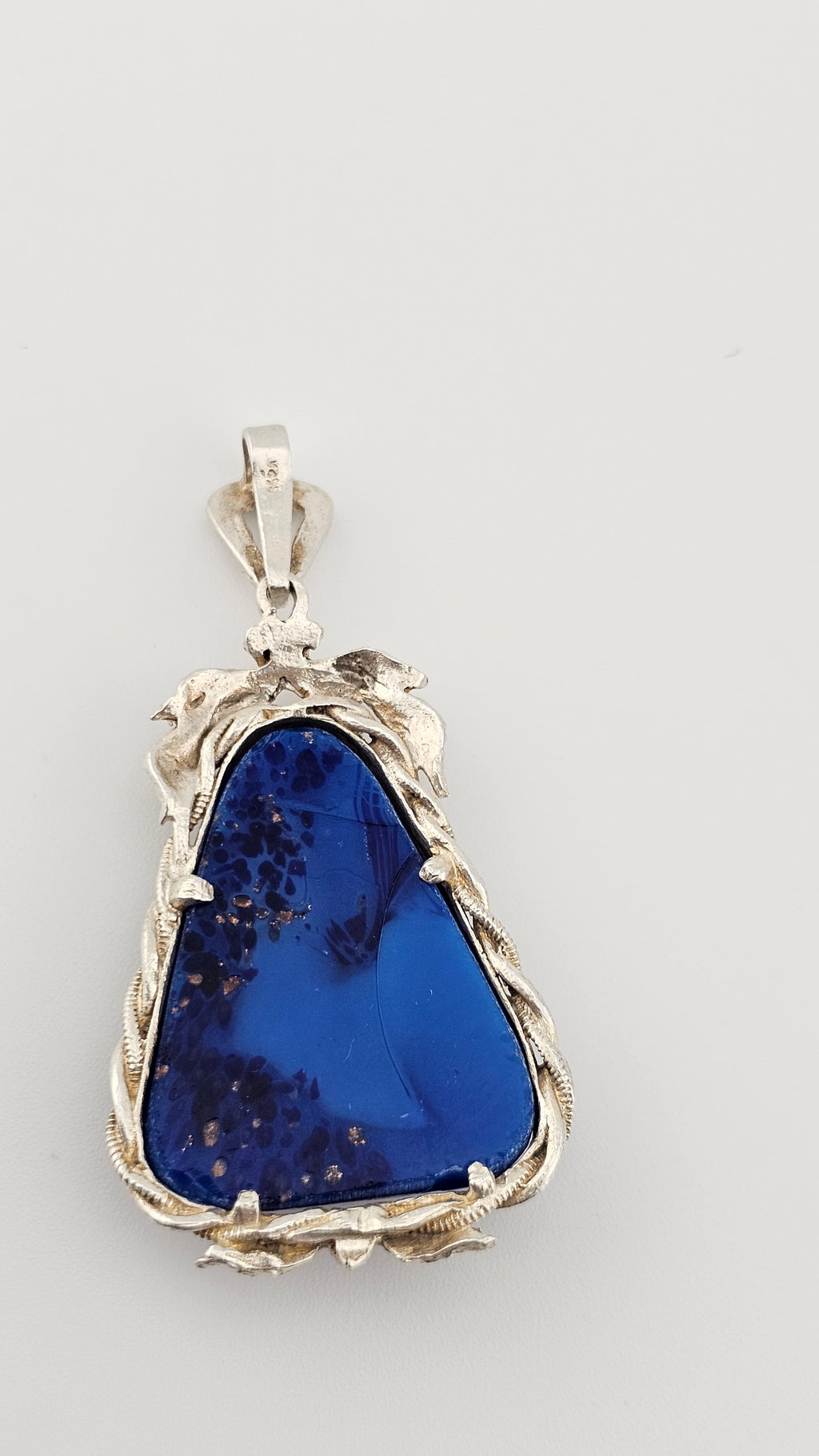 Vintage 925 Sterling Silver Pendant set with Natural Lapis Lazuli