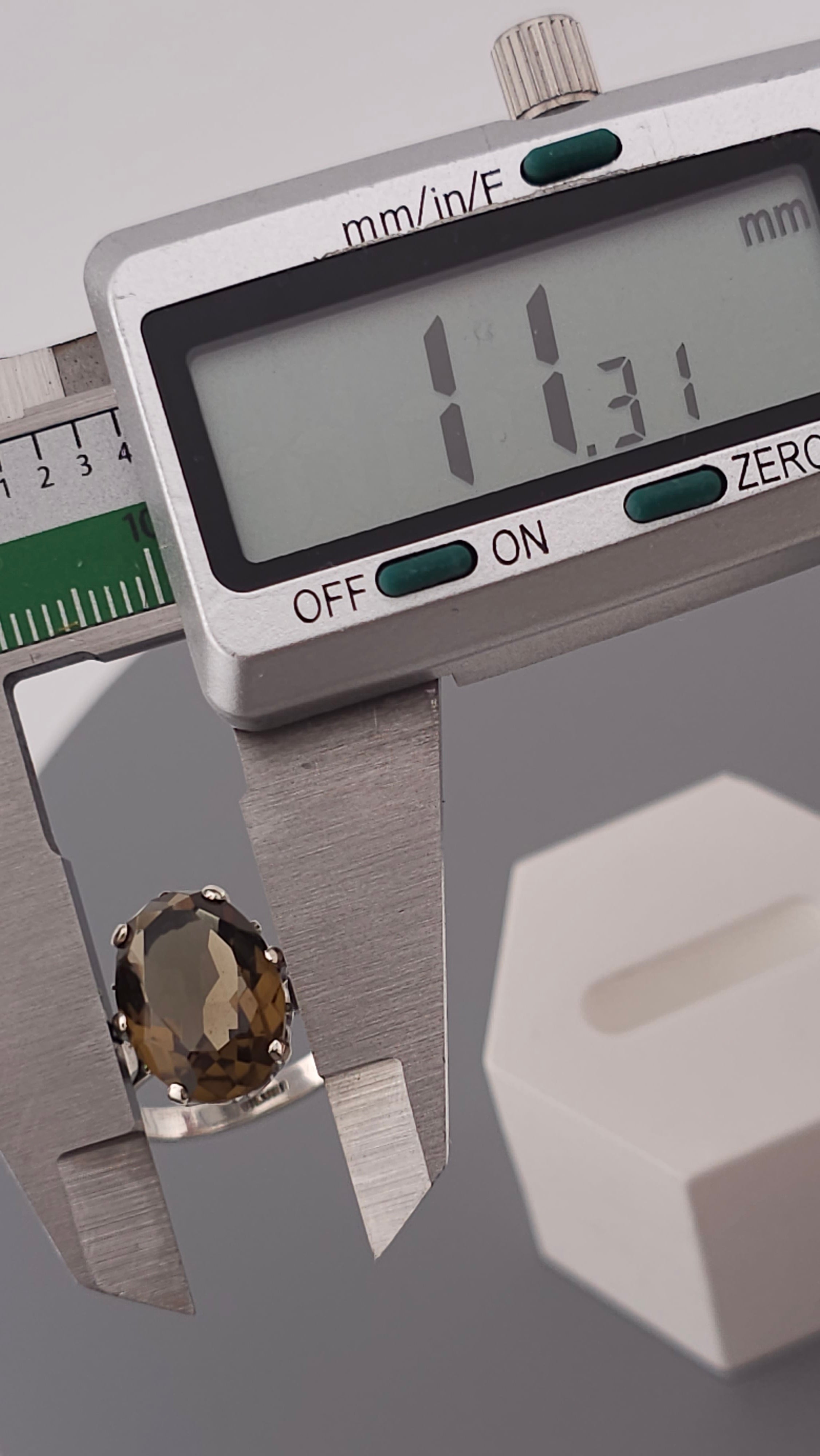 Vintage 925 Sterling Silver Solitaire Ring set with Large Smokey Quartz Gemstone, size L 1/2