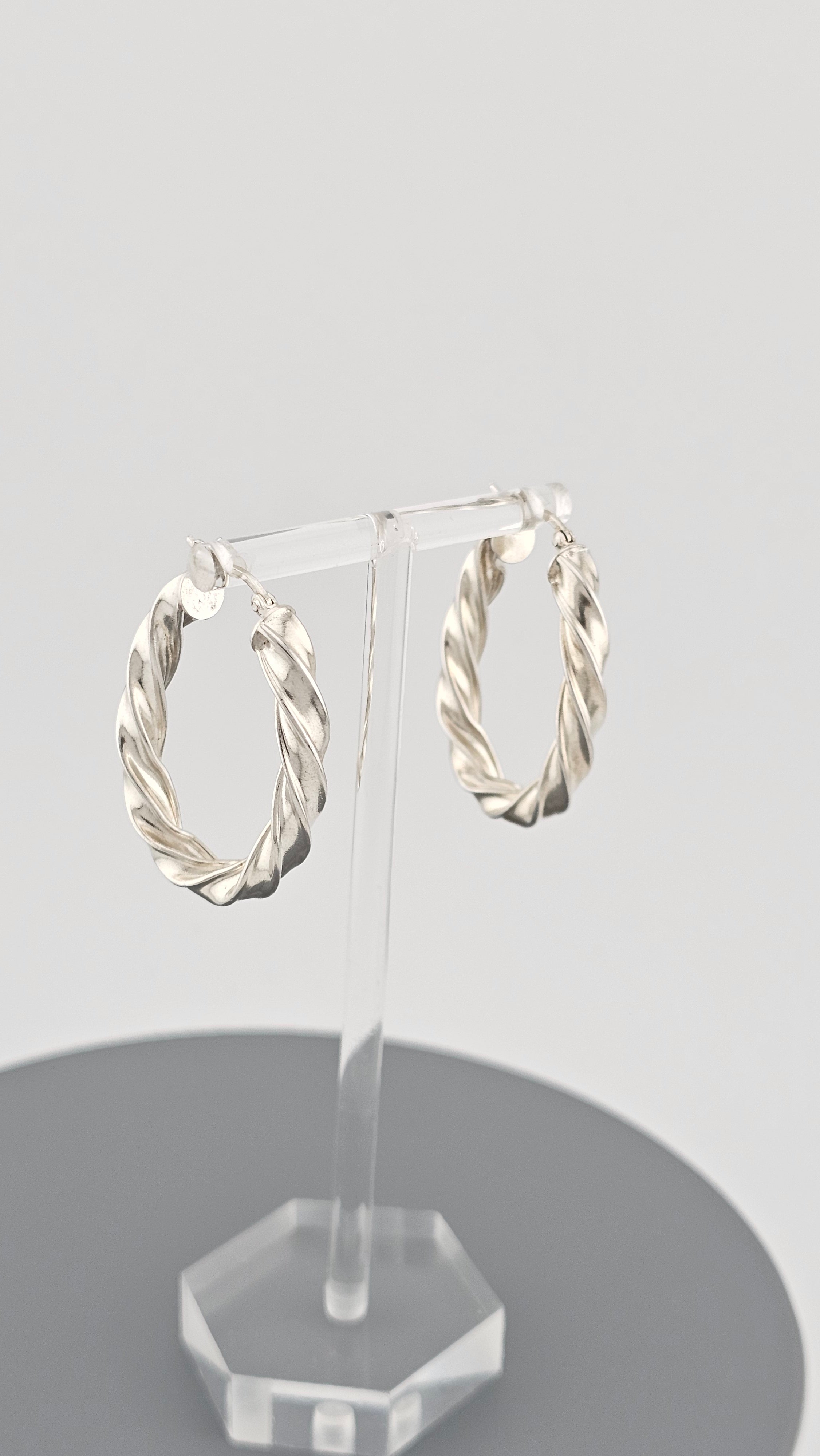 925 Sterling Silver Twisted Oval Hoop Earrings