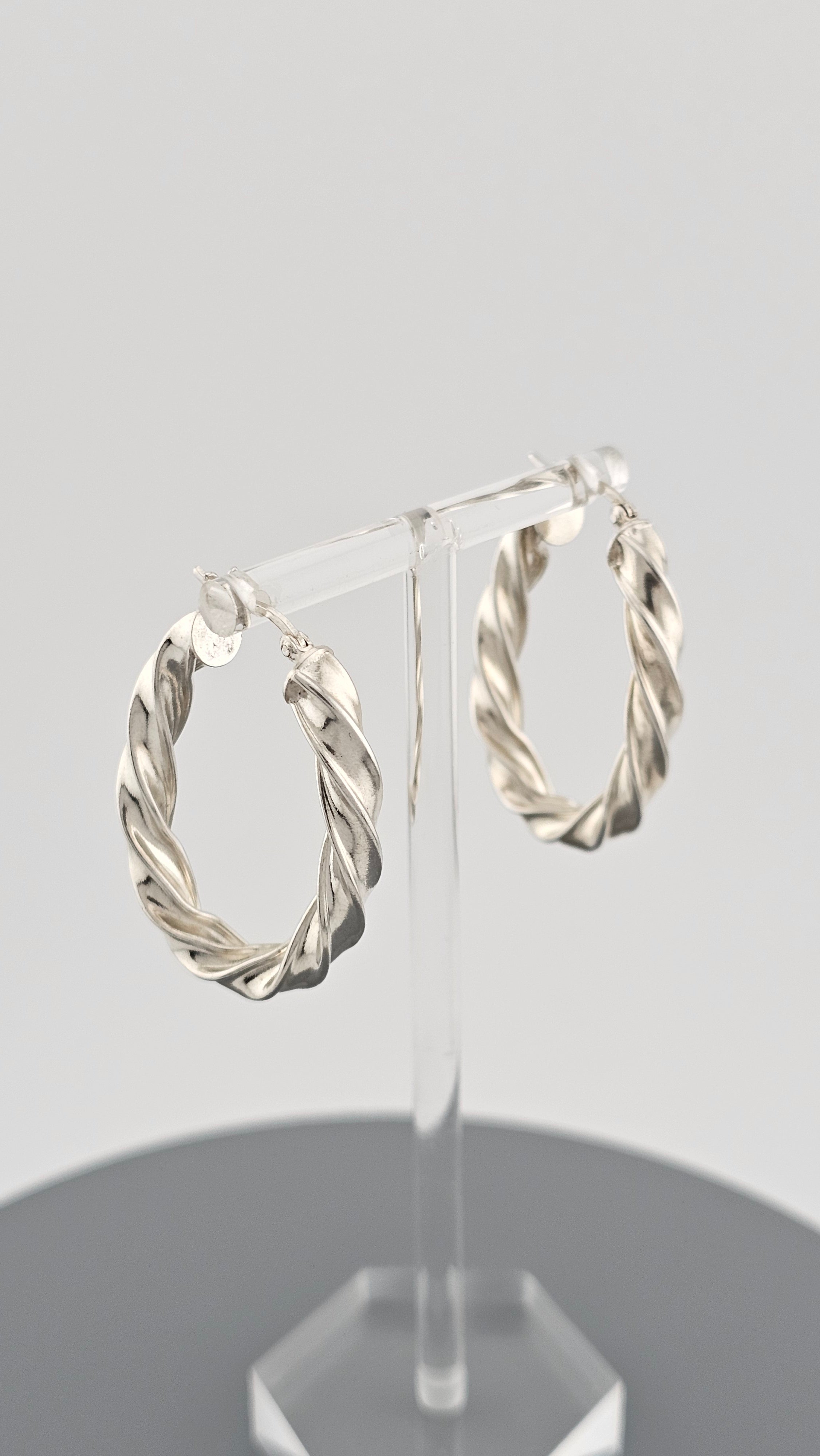 925 Sterling Silver Twisted Oval Hoop Earrings