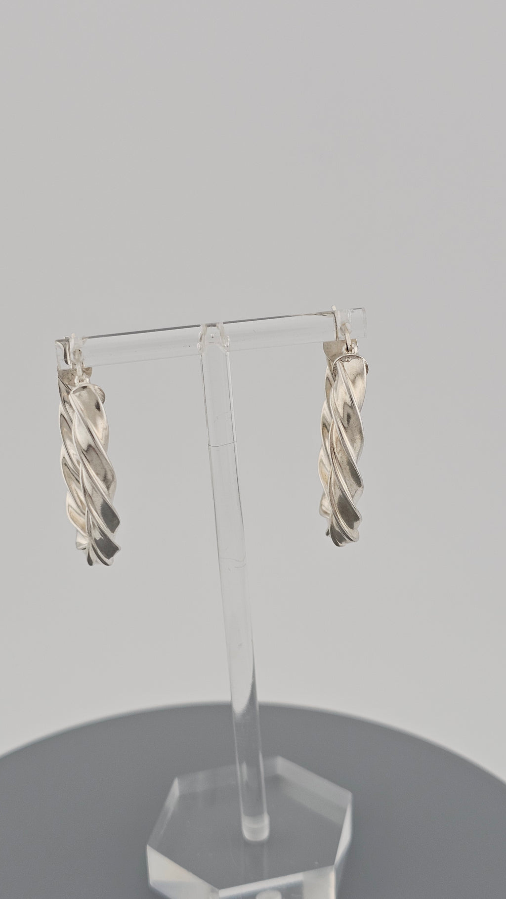 925 Sterling Silver Twisted Oval Hoop Earrings