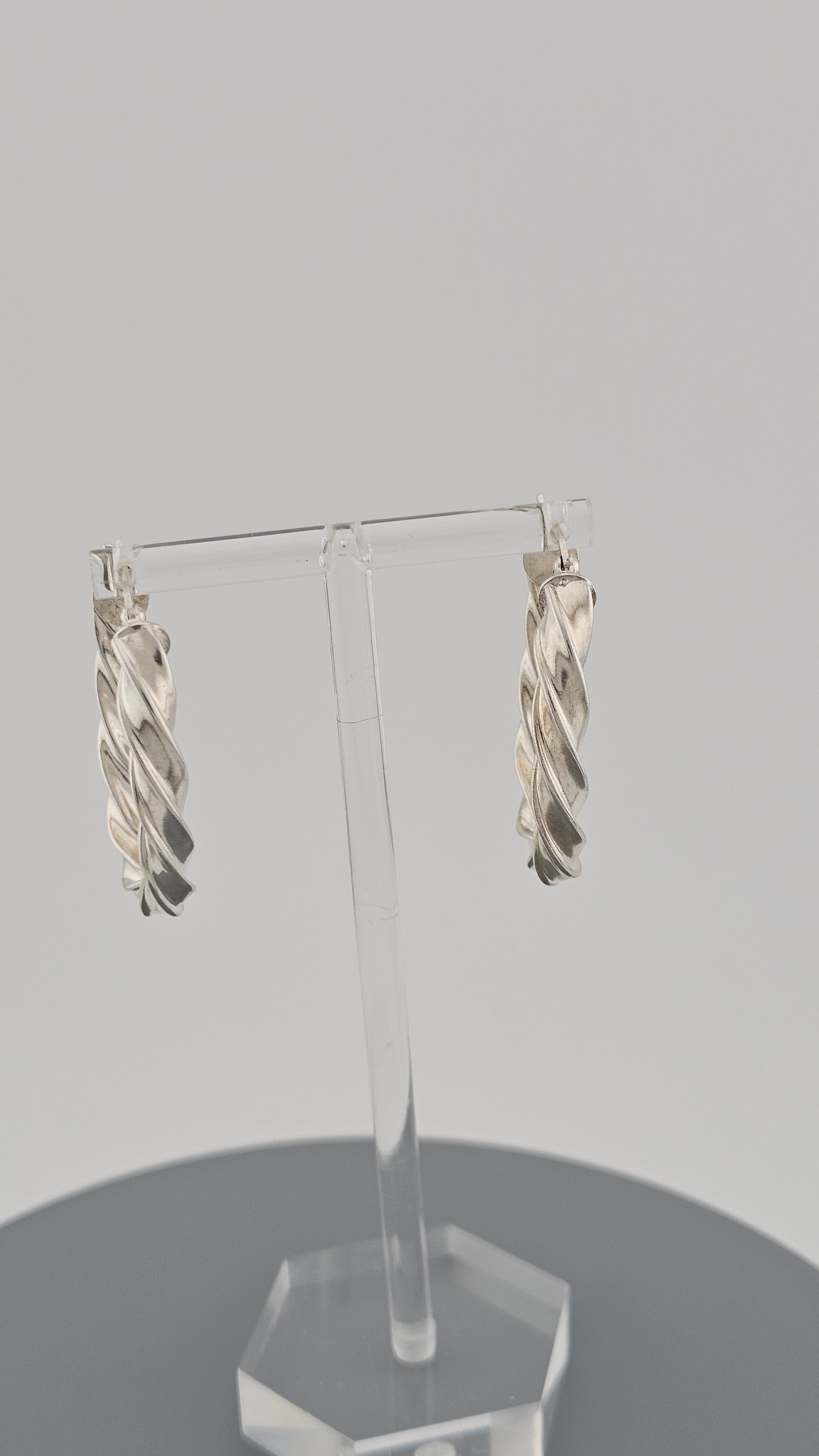 925 Sterling Silver Twisted Oval Hoop Earrings
