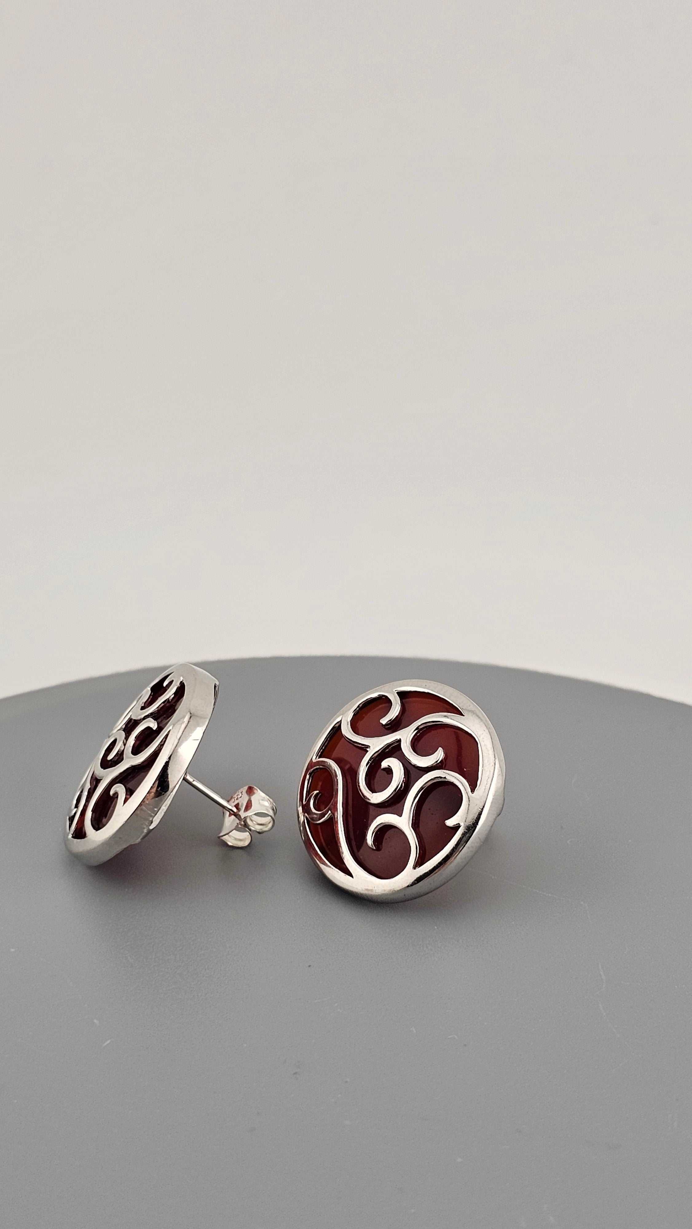 925 Sterling Silver Round Stud Earrings set with Carnelian