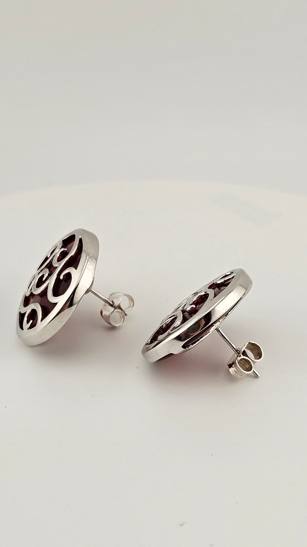 925 Sterling Silver Round Stud Earrings set with Carnelian