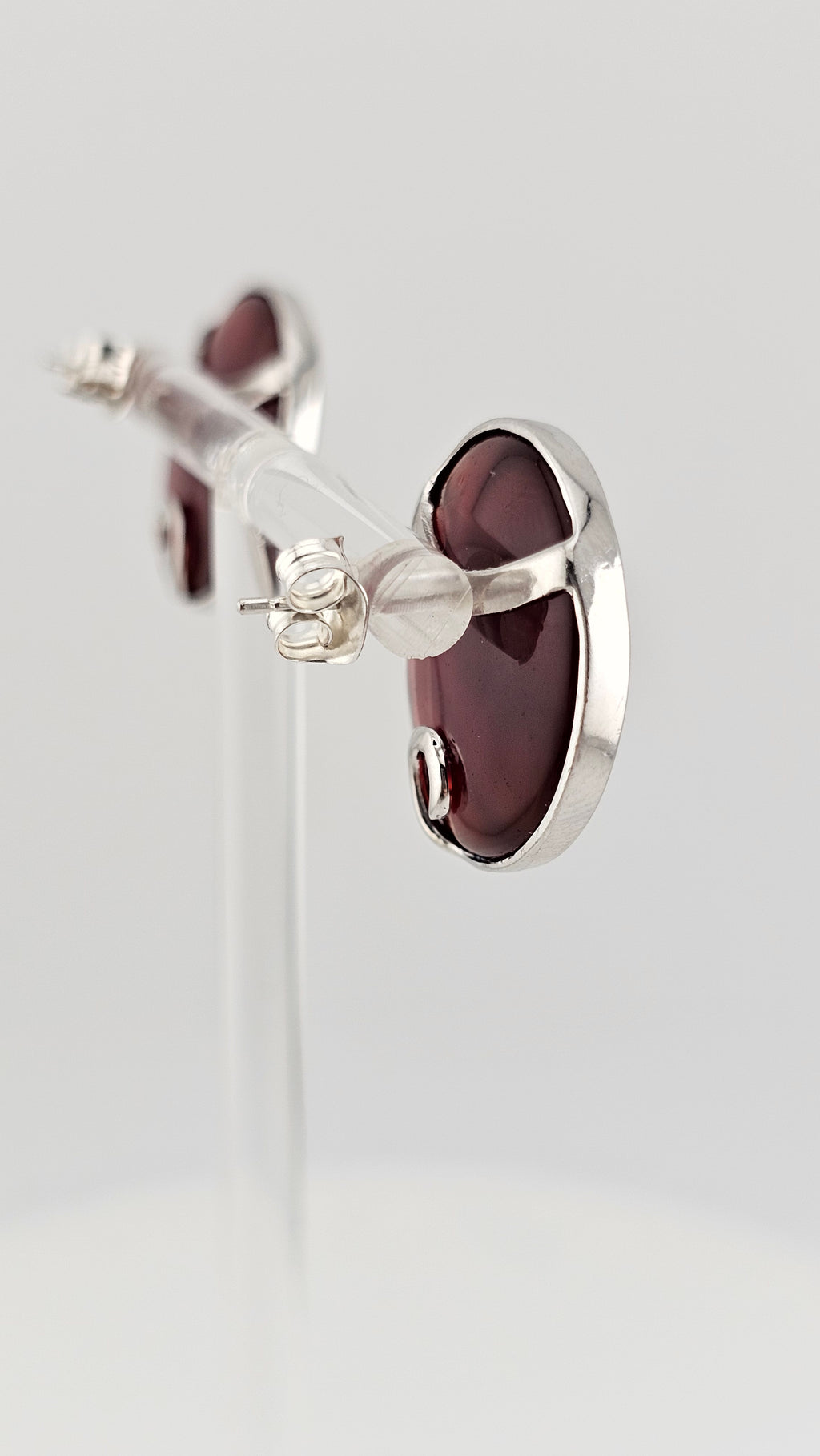 925 Sterling Silver Round Stud Earrings set with Carnelian