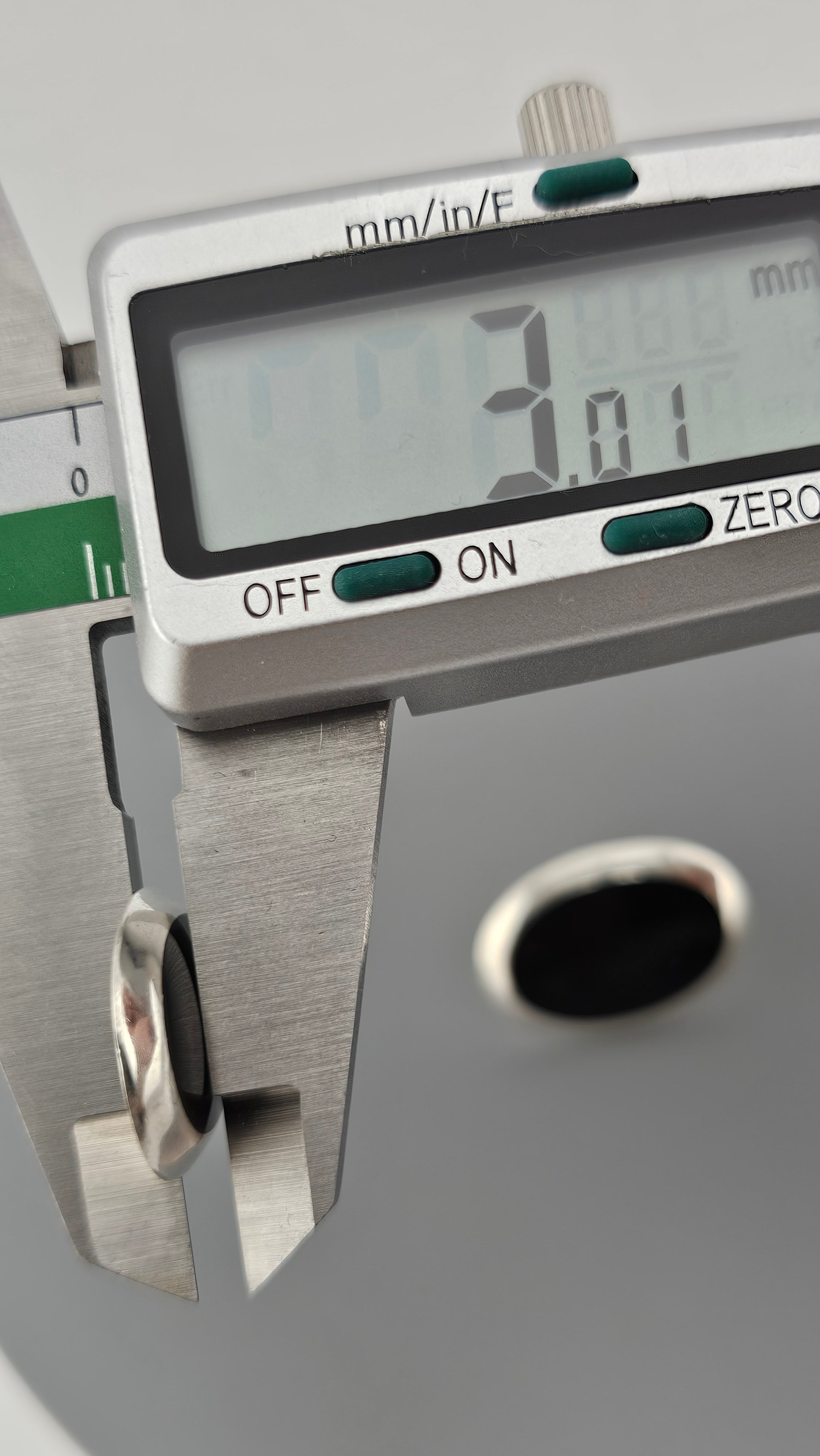 925 Sterling Silver Large Oval Stud Earrings set with Black Onyx