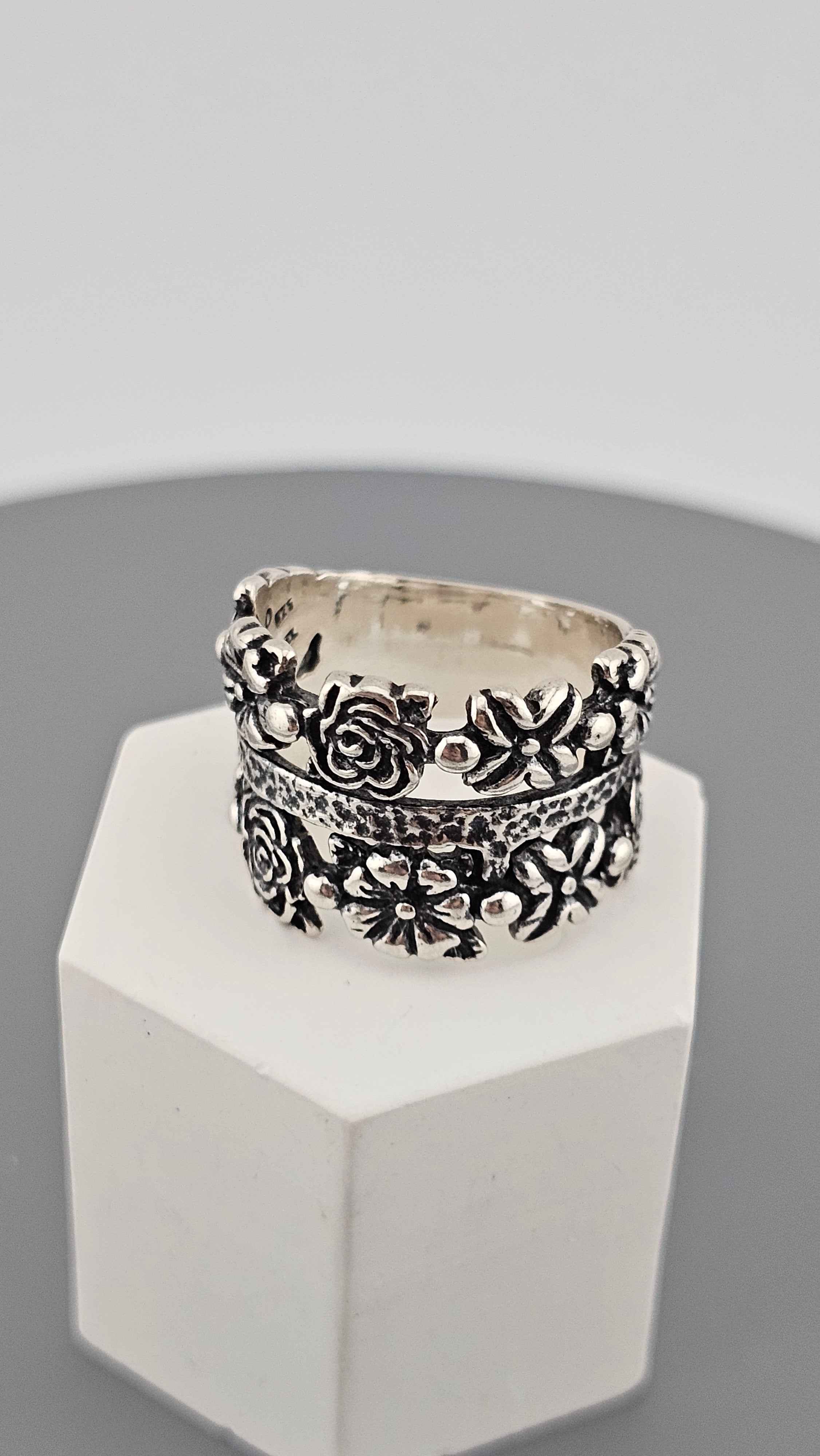 Sterling Silver Wide Band Ring Featuring Floral Cut Out Design, size P 1/2