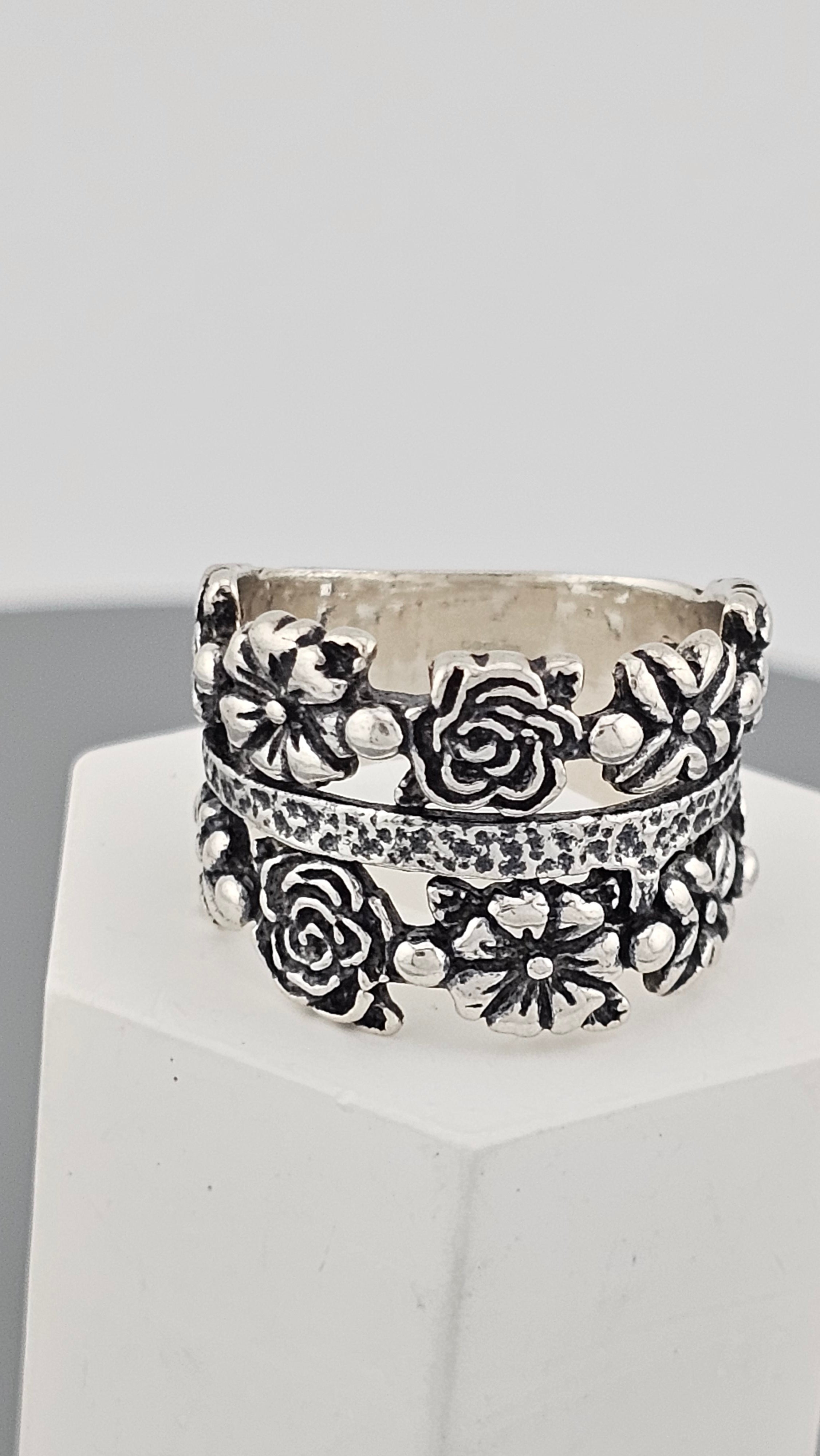 Sterling Silver Wide Band Ring Featuring Floral Cut Out Design, size P 1/2
