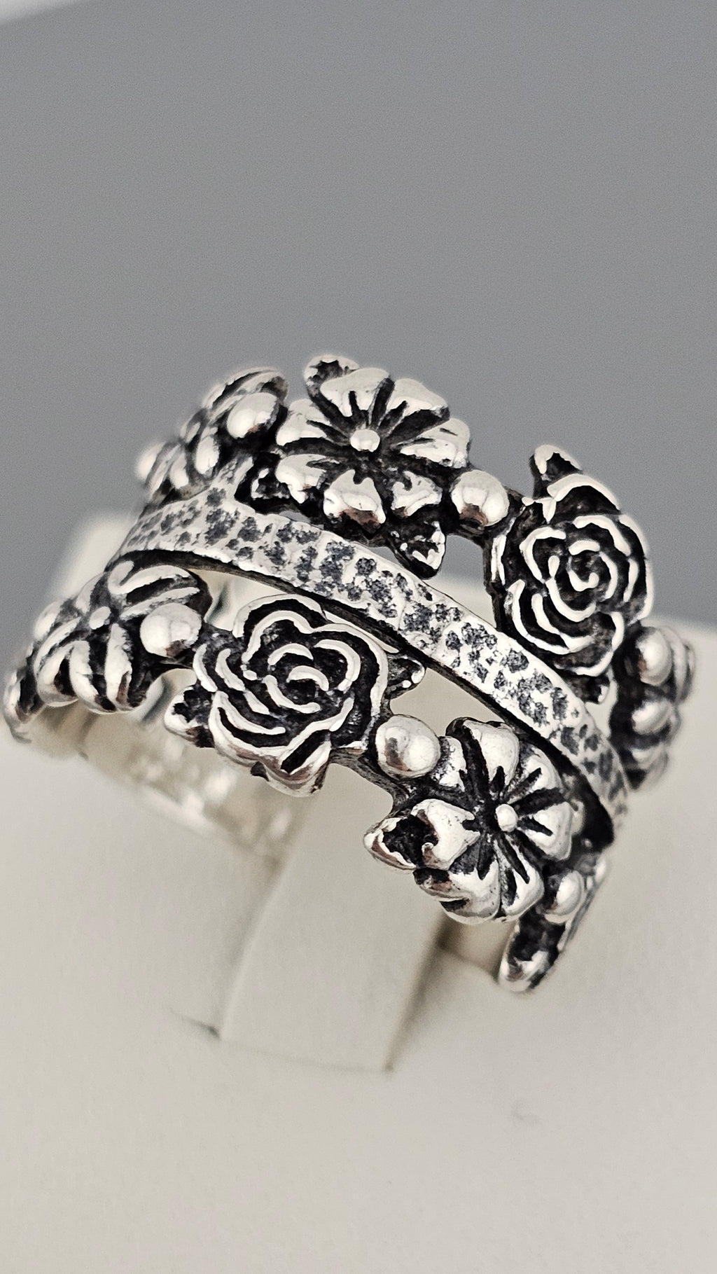 Sterling Silver Wide Band Ring Featuring Floral Cut Out Design, size P 1/2