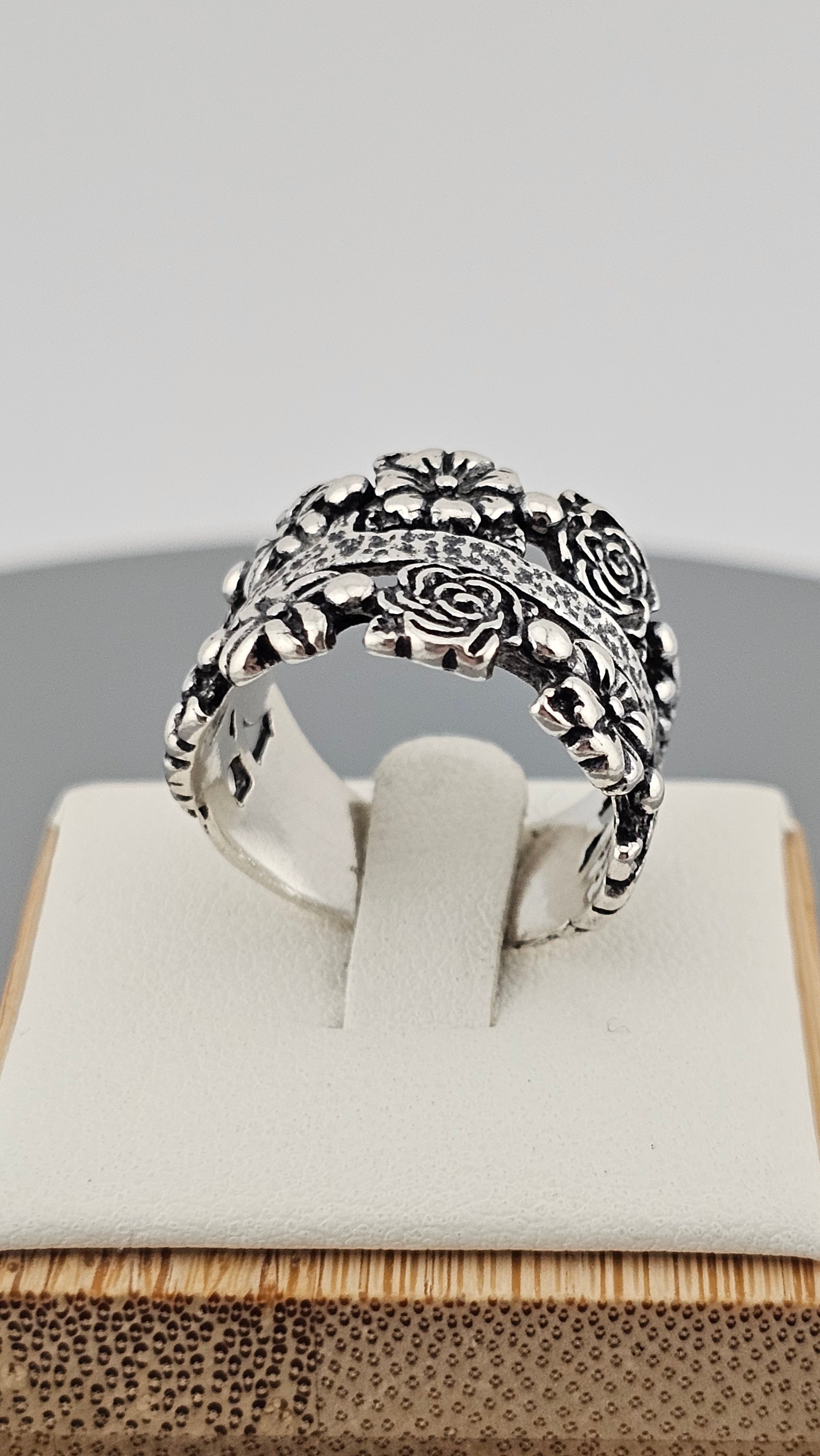 Sterling Silver Wide Band Ring Featuring Floral Cut Out Design, size P 1/2