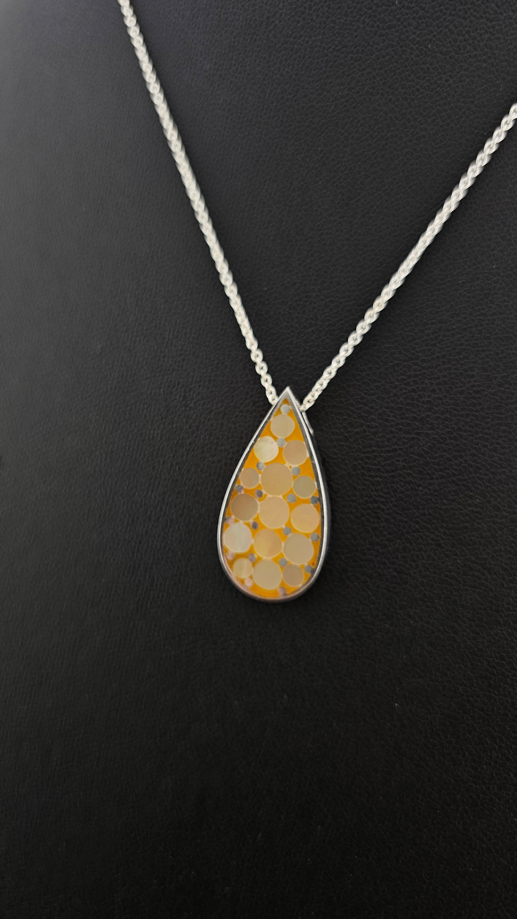 Vintage 925 Sterling Silver Pendant Necklace Featuring Mother of Pearl Inley