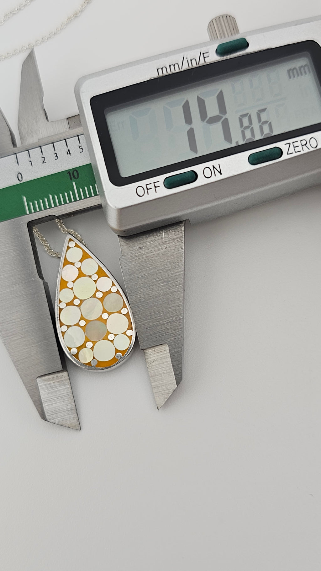 Vintage 925 Sterling Silver Pendant Necklace Featuring Mother of Pearl Inley