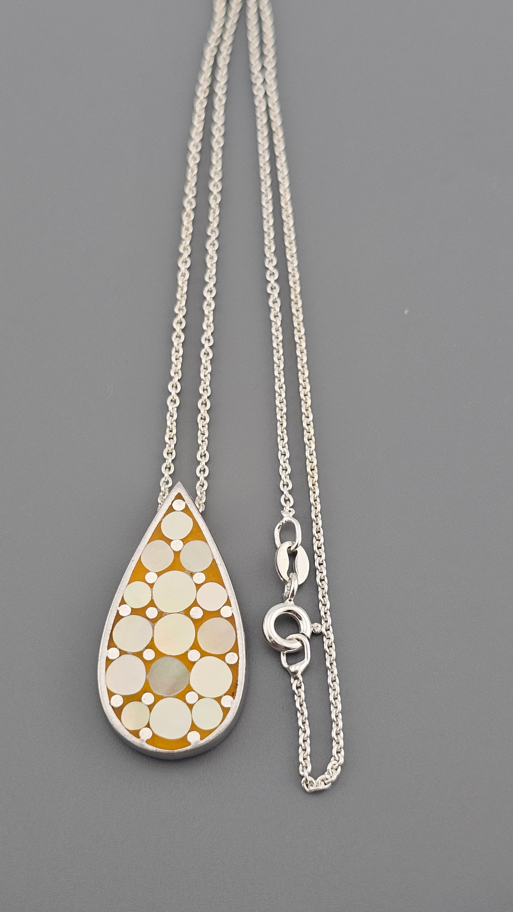 Vintage 925 Sterling Silver Pendant Necklace Featuring Mother of Pearl Inley