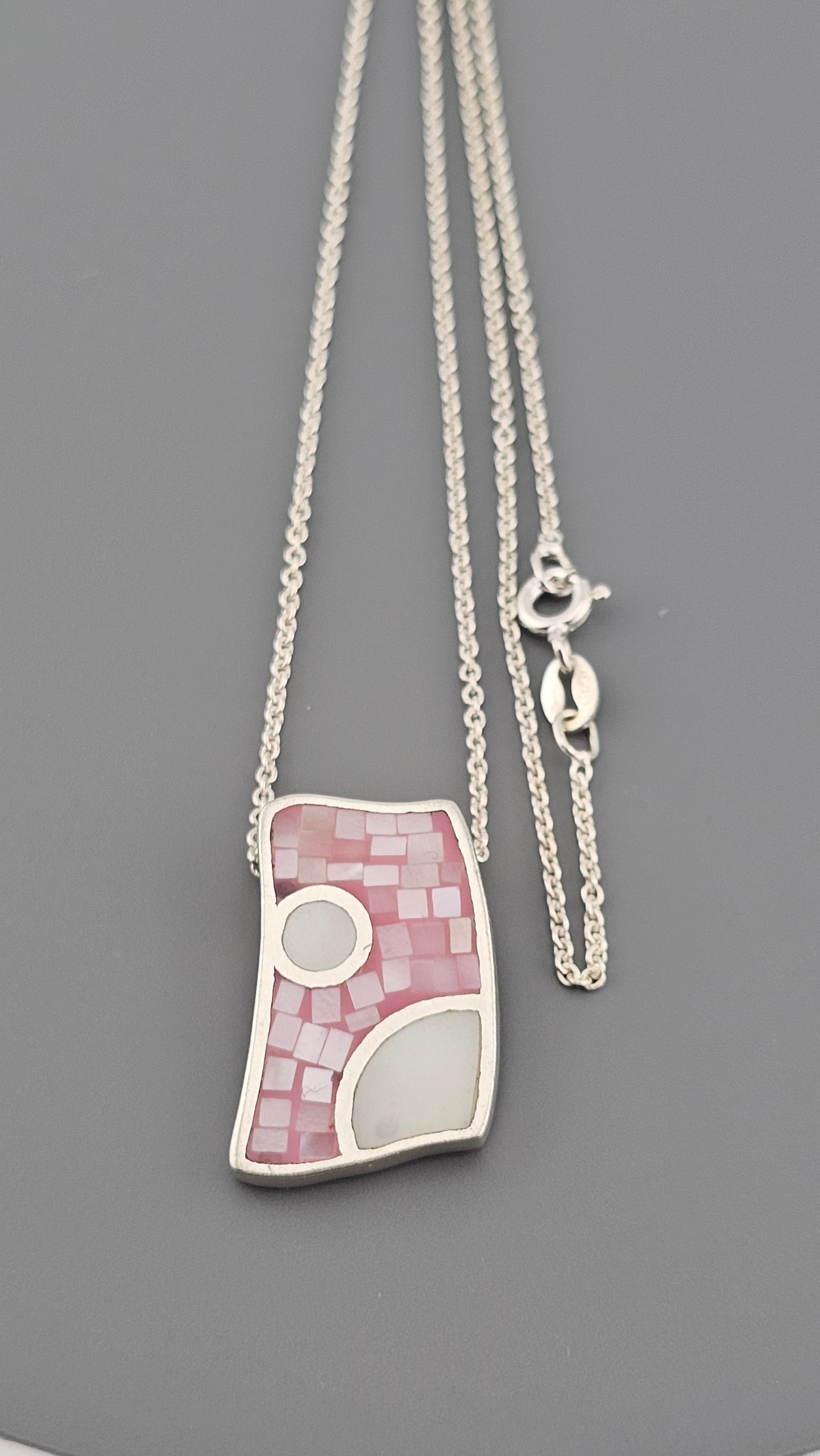 Vintage 925 Sterling Silver Pendant Necklace Featuring Mother of Pearl Inlay