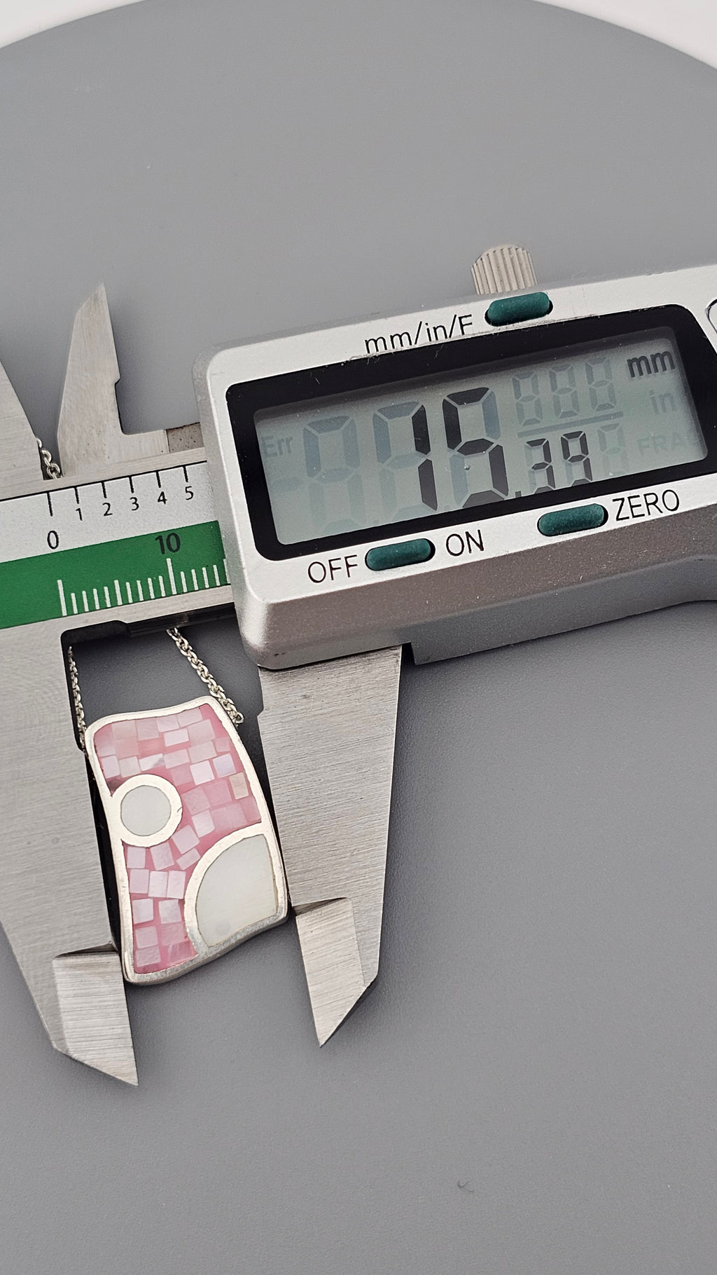 Vintage 925 Sterling Silver Pendant Necklace Featuring Mother of Pearl Inlay