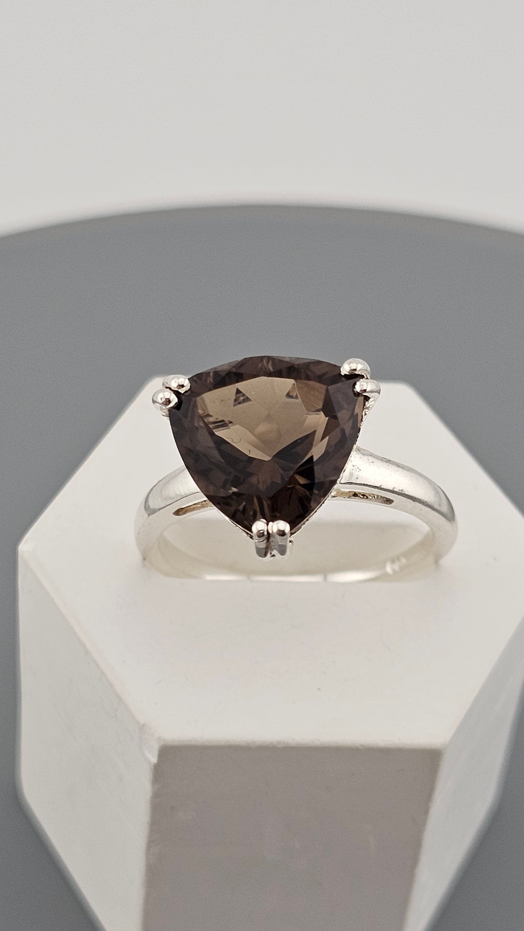 925 Sterling Silver Solitaire Ring Featuring Trillion cut Smokey Quartz, size O 1/2