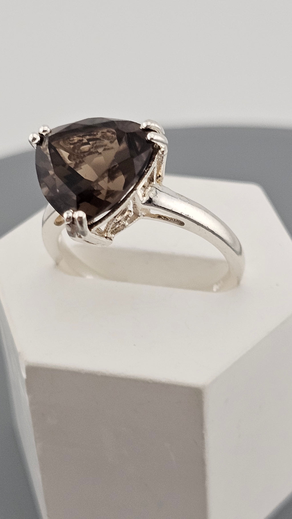 925 Sterling Silver Solitaire Ring Featuring Trillion cut Smokey Quartz, size O 1/2