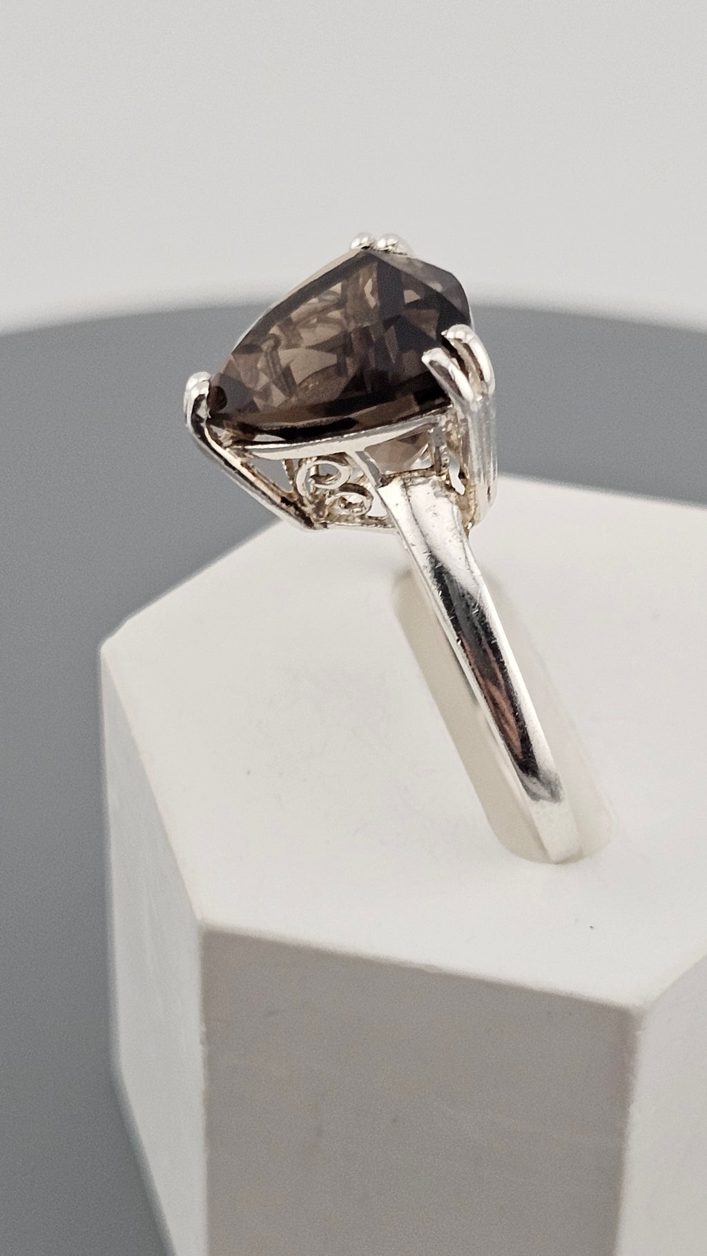 925 Sterling Silver Solitaire Ring Featuring Trillion cut Smokey Quartz, size O 1/2