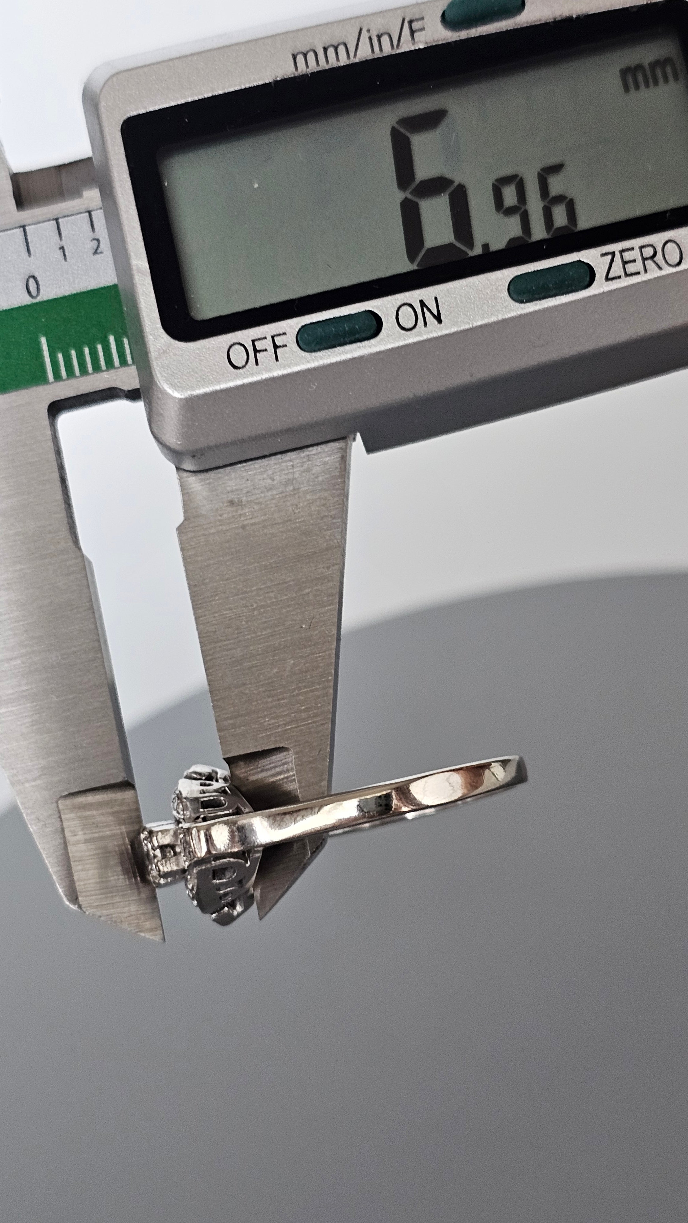 Pre-Owned Art Deco 14ct White Gold Ring Featuring 0.62ct Natural Diamonds