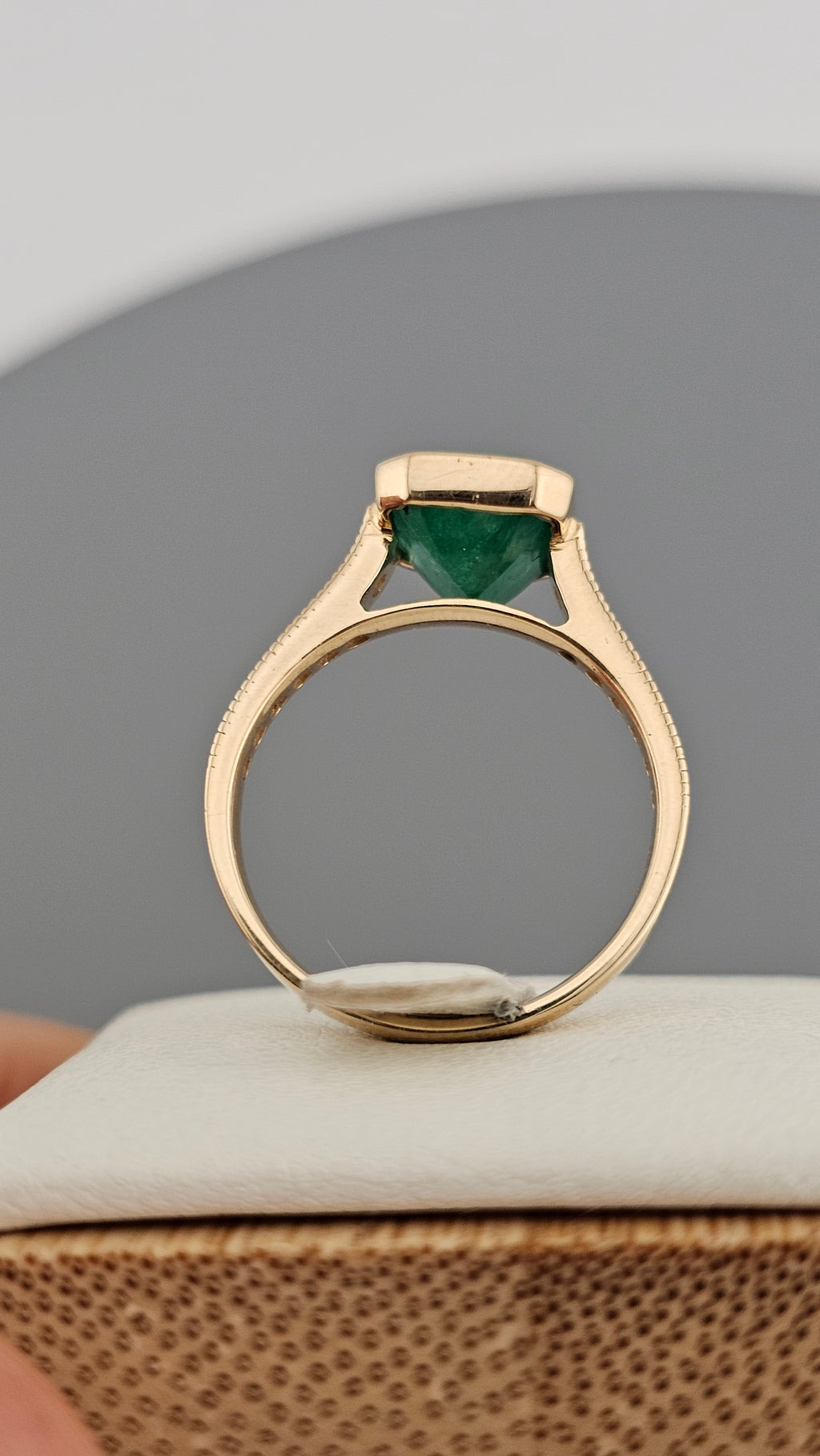 14K Yellow Gold Ring Set with 2.79ct Natural Emerald 0.28ct Natural Diamonds