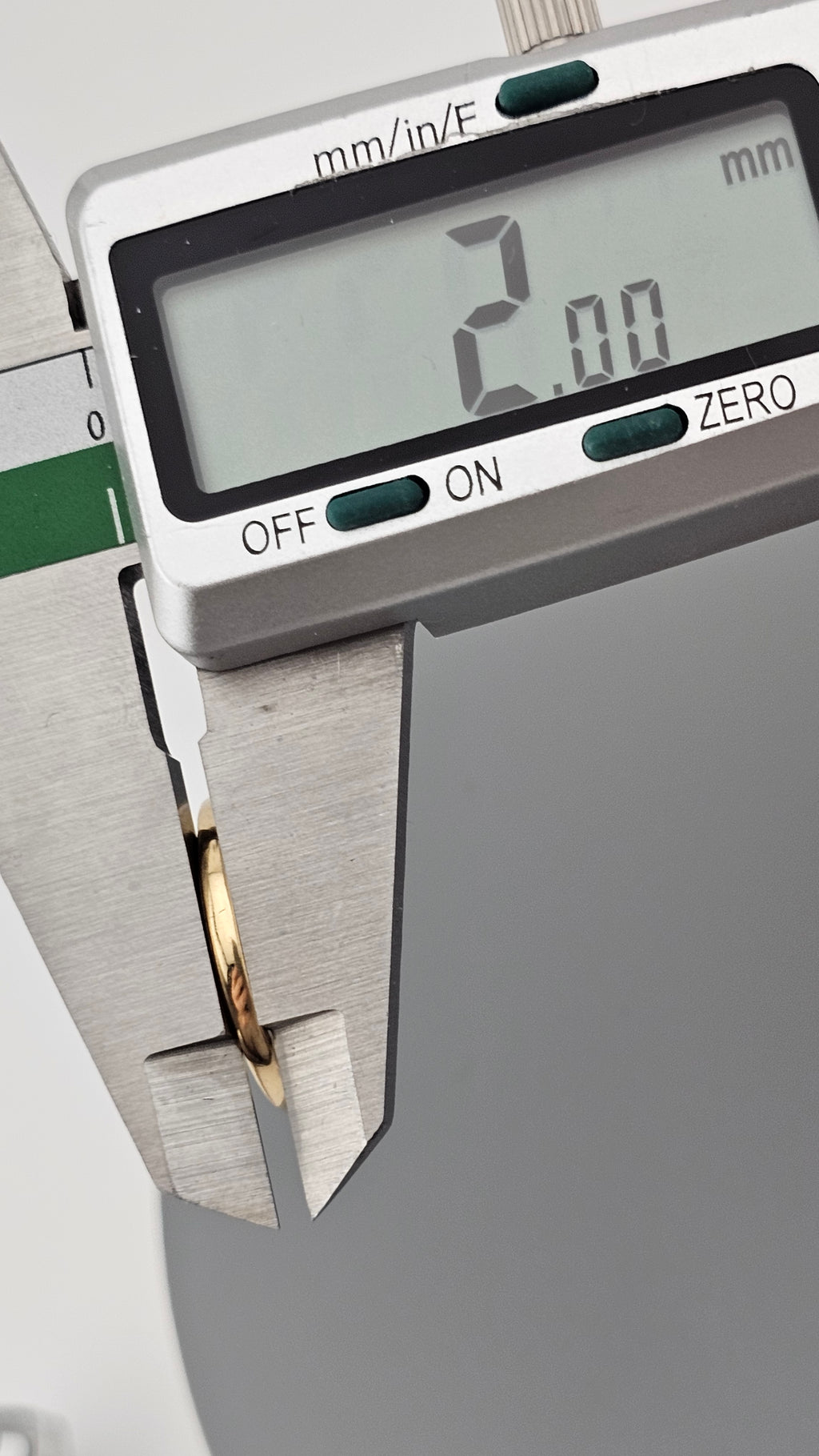 Bezel set 0.85ct Natural Sapphire and 0.20ct Natural Diamonds in 18ct Yellow Gold ring