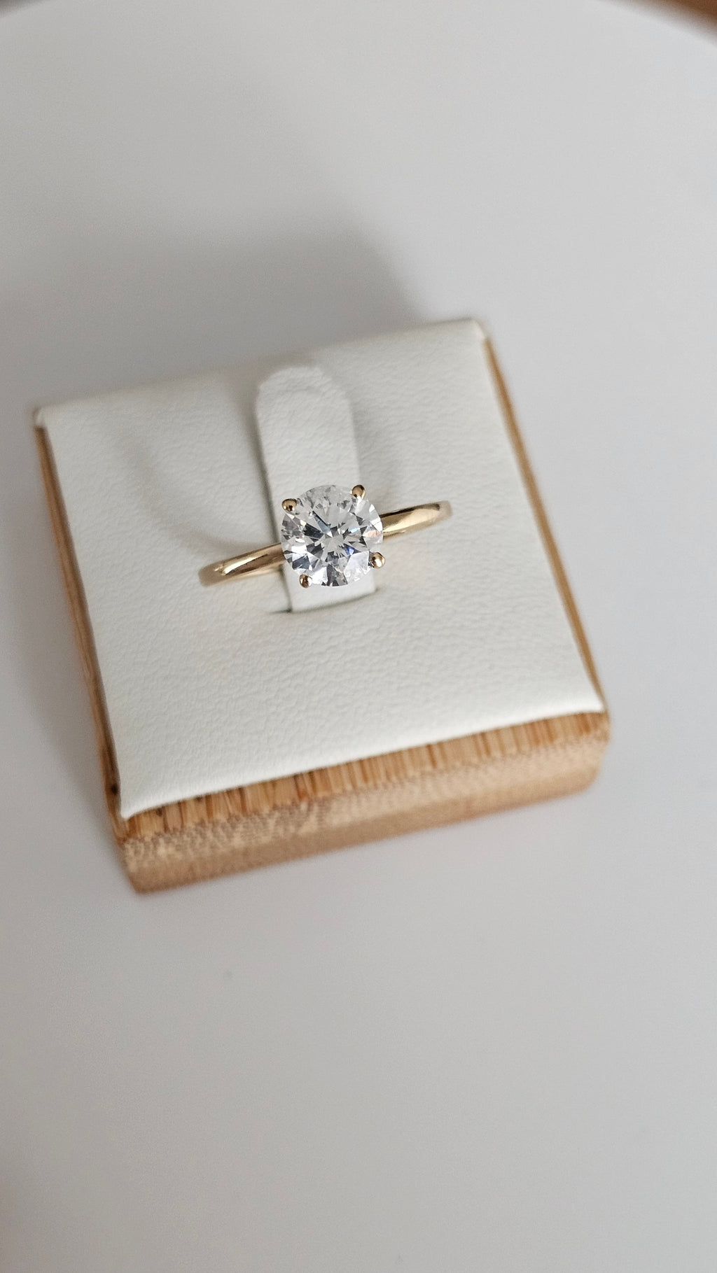 18K Yellow Gold Solitaire Ring Set with Natural Diamond 1.20ct, E, I1