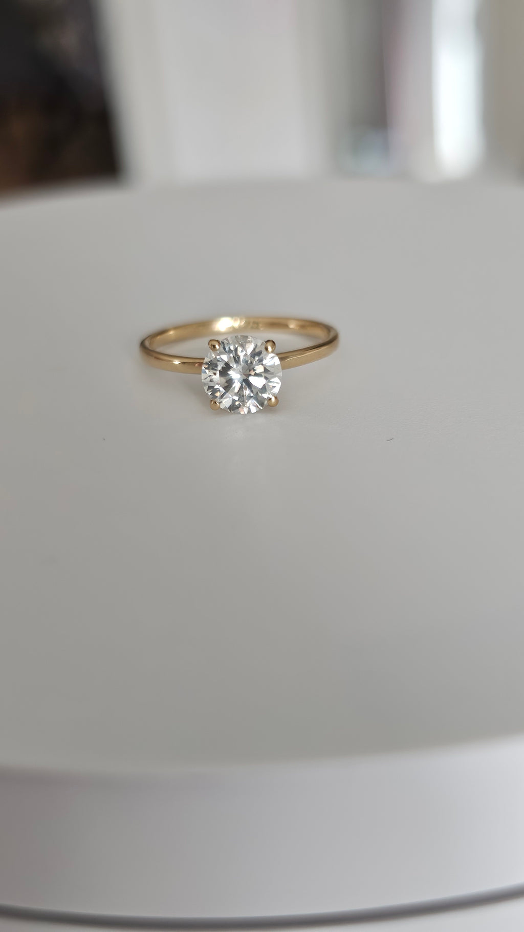 18K Yellow Gold Solitaire Ring Set with Natural Diamond 1.20ct, E, I1