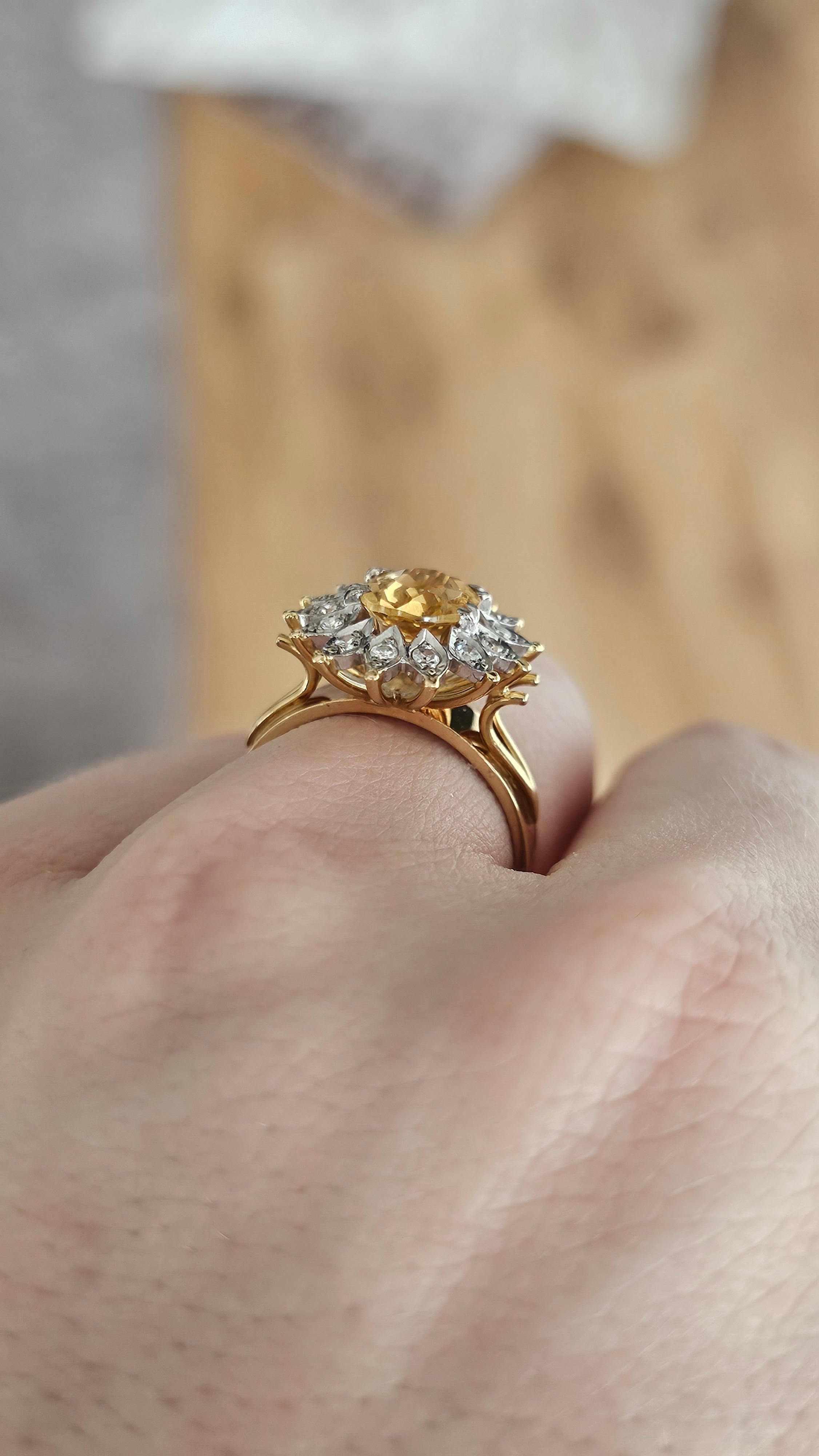 18ct Yellow Gold Cluster Ring Featuring Yellow Topaz and Diamonds