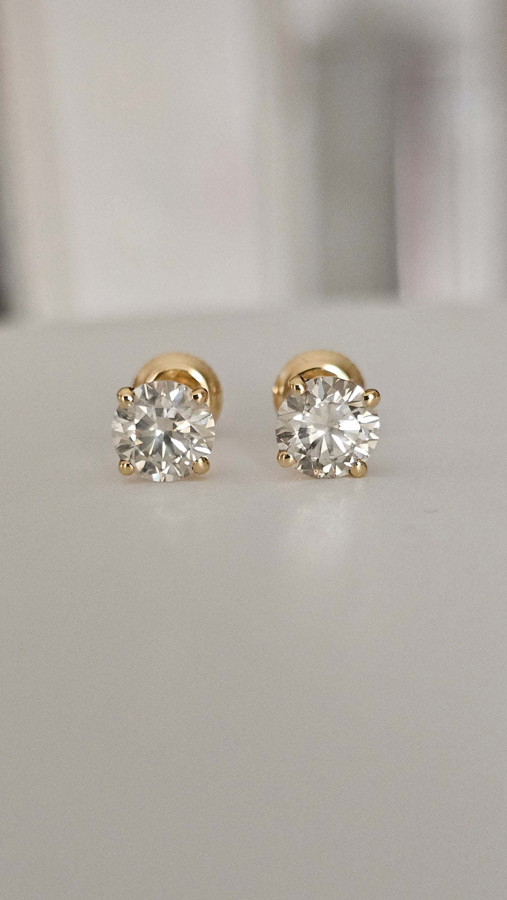 18K Yellow Gold 2.06ct Natural Diamond Stud Earrings with Screw Backs