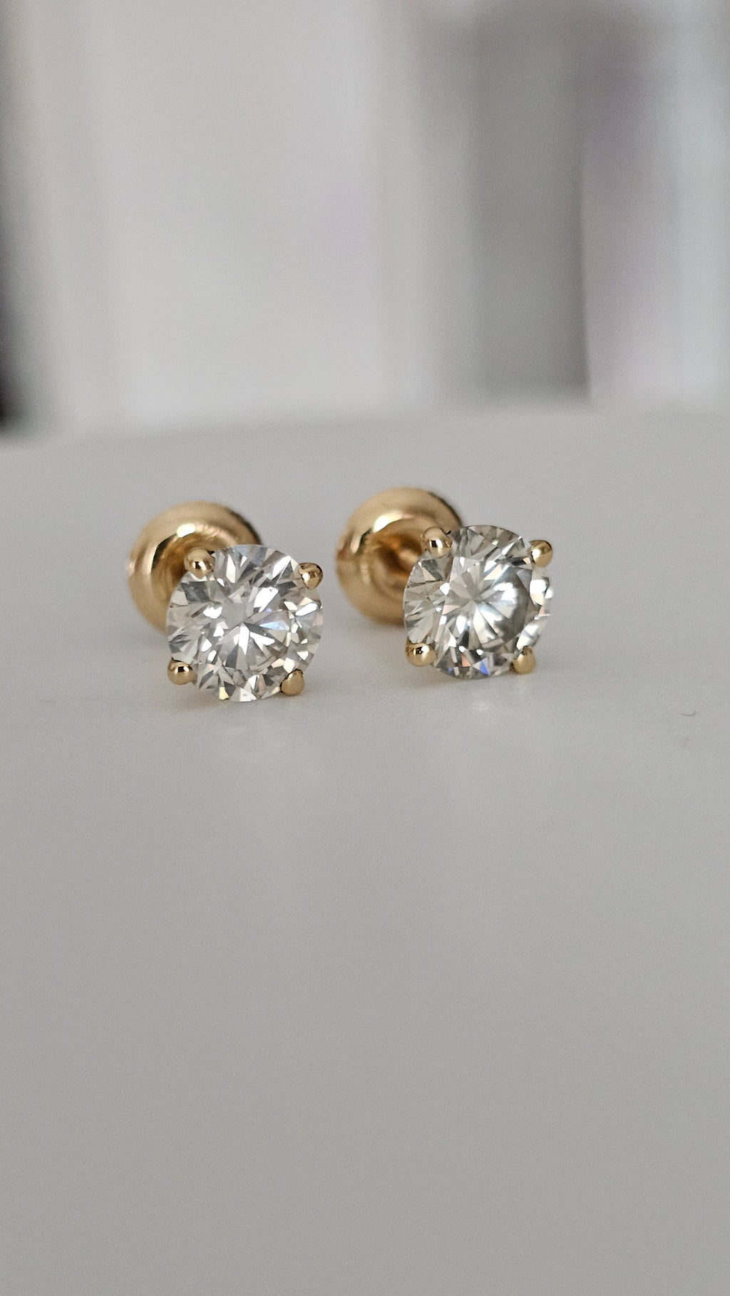 18K Yellow Gold 2.06ct Natural Diamond Stud Earrings with Screw Backs