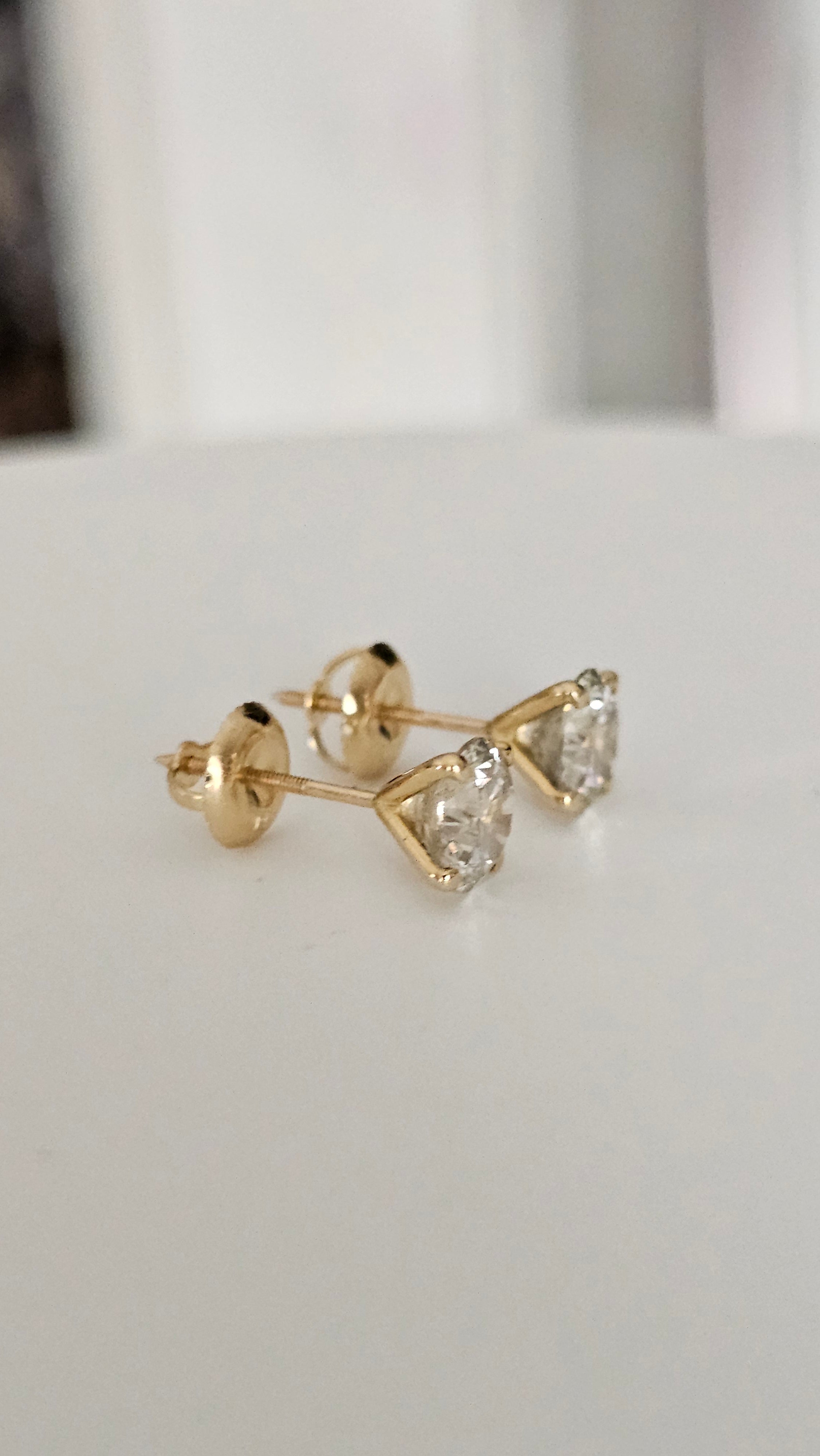 18K Yellow Gold 2.06ct Natural Diamond Stud Earrings with Screw Backs