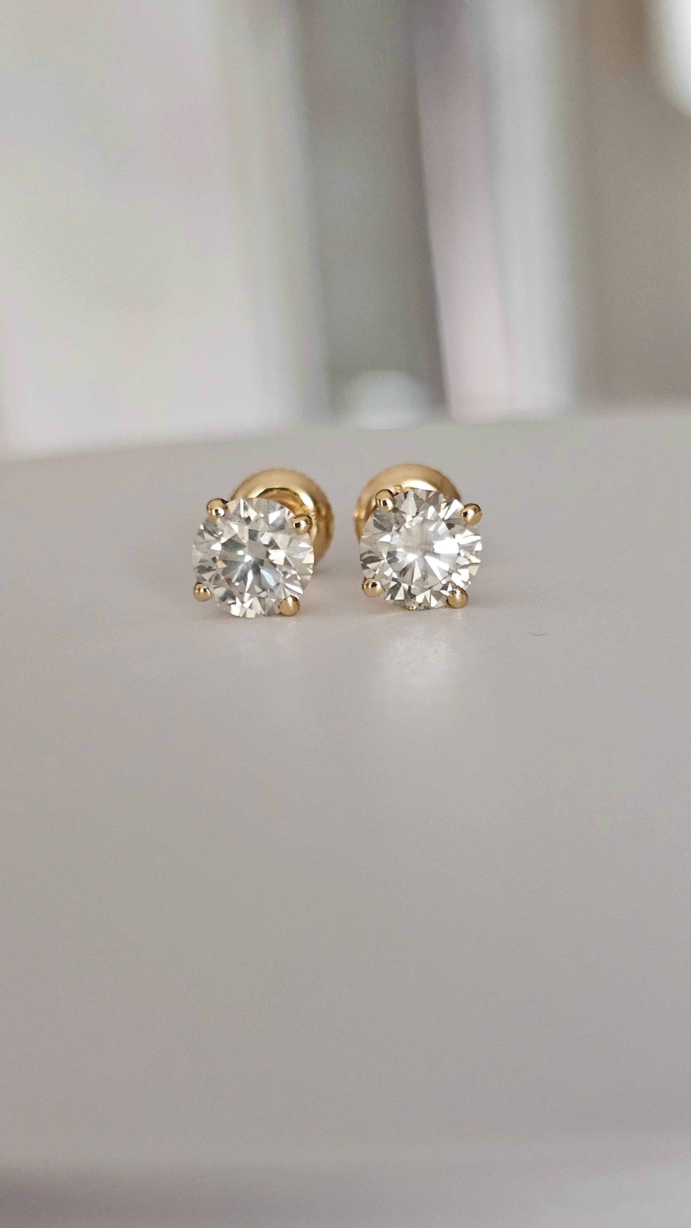 18K Yellow Gold 2.06ct Natural Diamond Stud Earrings with Screw Backs