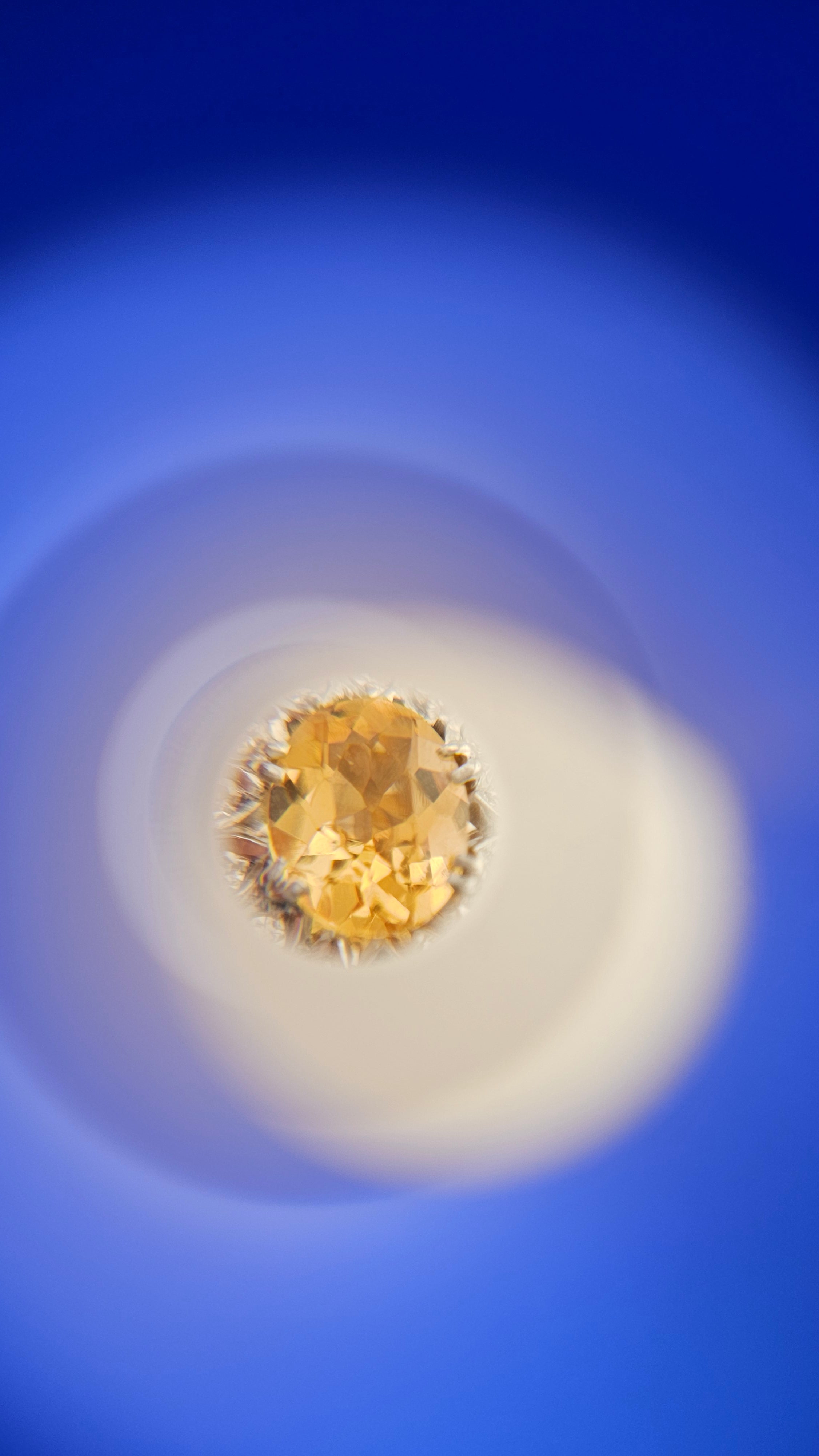 18ct Yellow Gold Cluster Ring Featuring Yellow Topaz and Diamonds